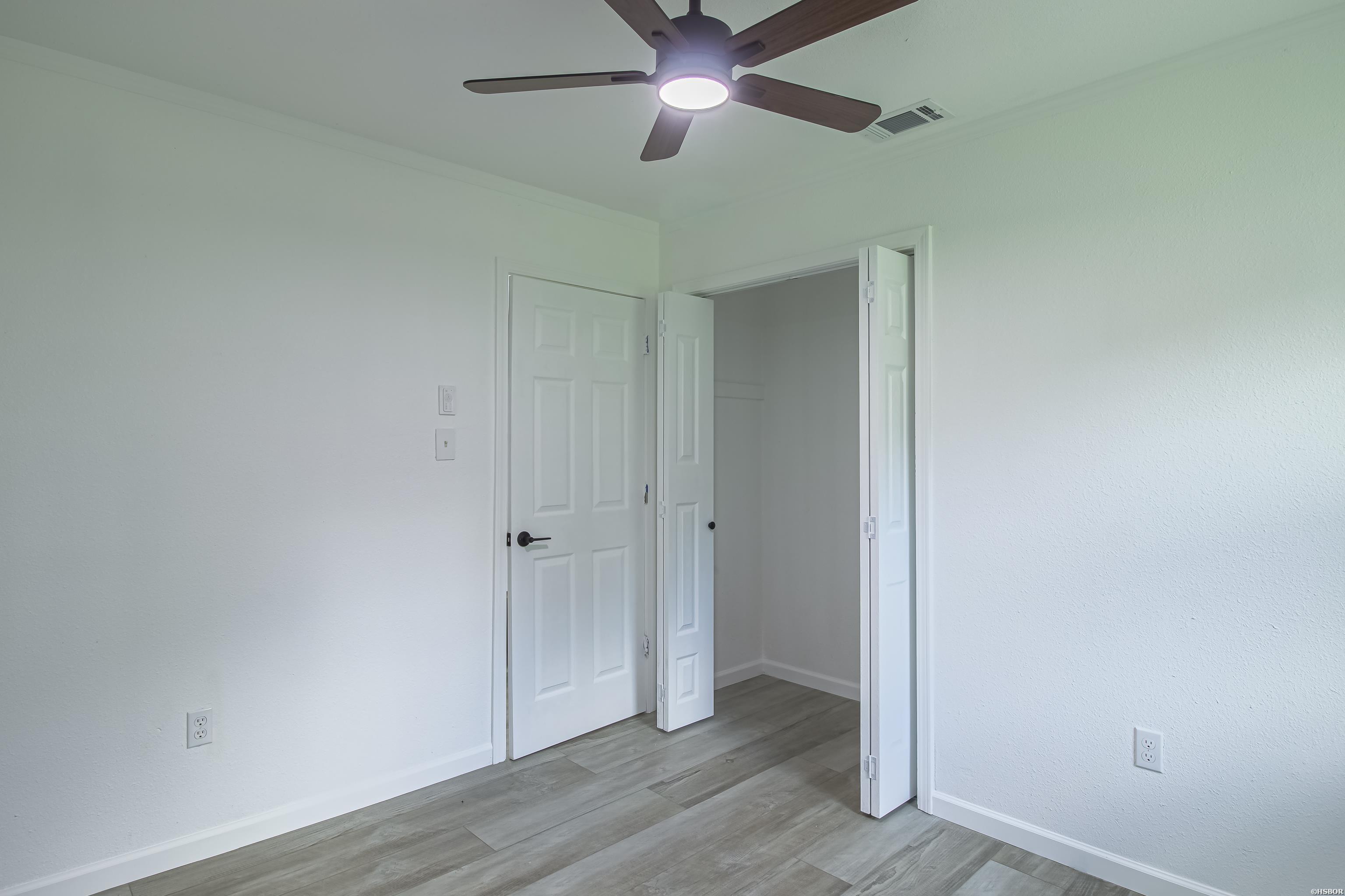 1426 Mimosa Property Photo 12