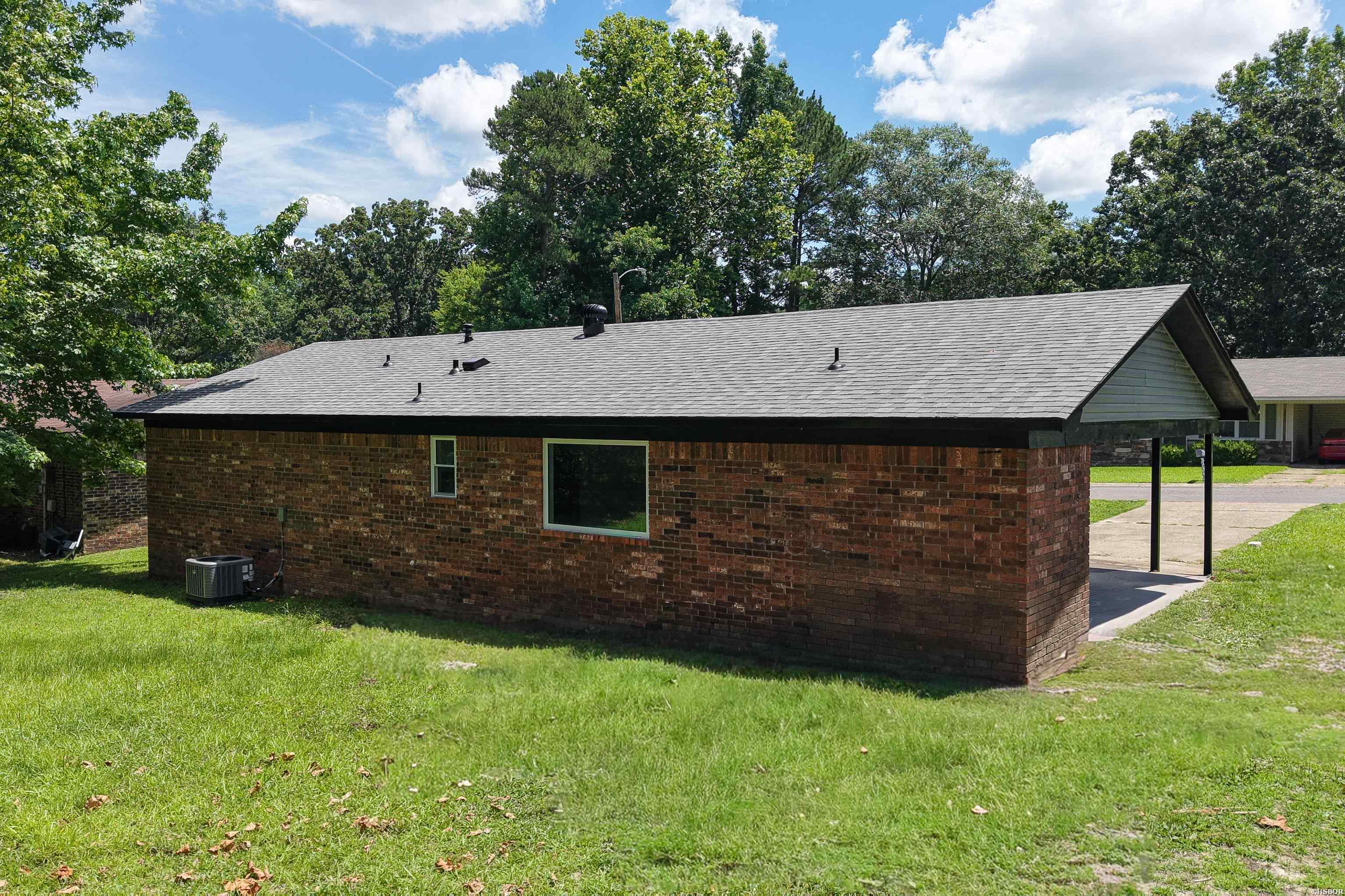 1426 Mimosa Property Photo 24