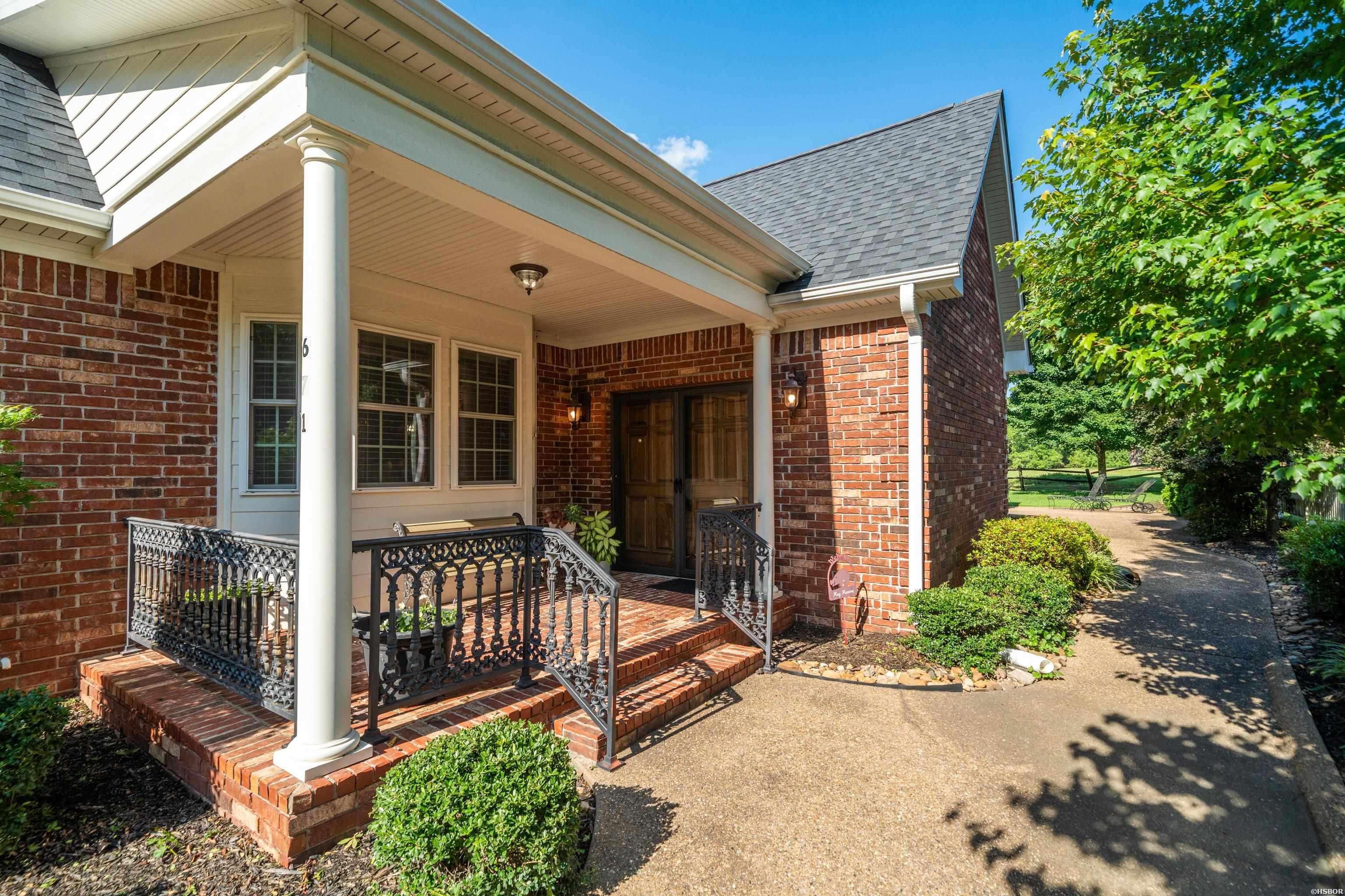 671 Shady Grove Road Property Photo 8