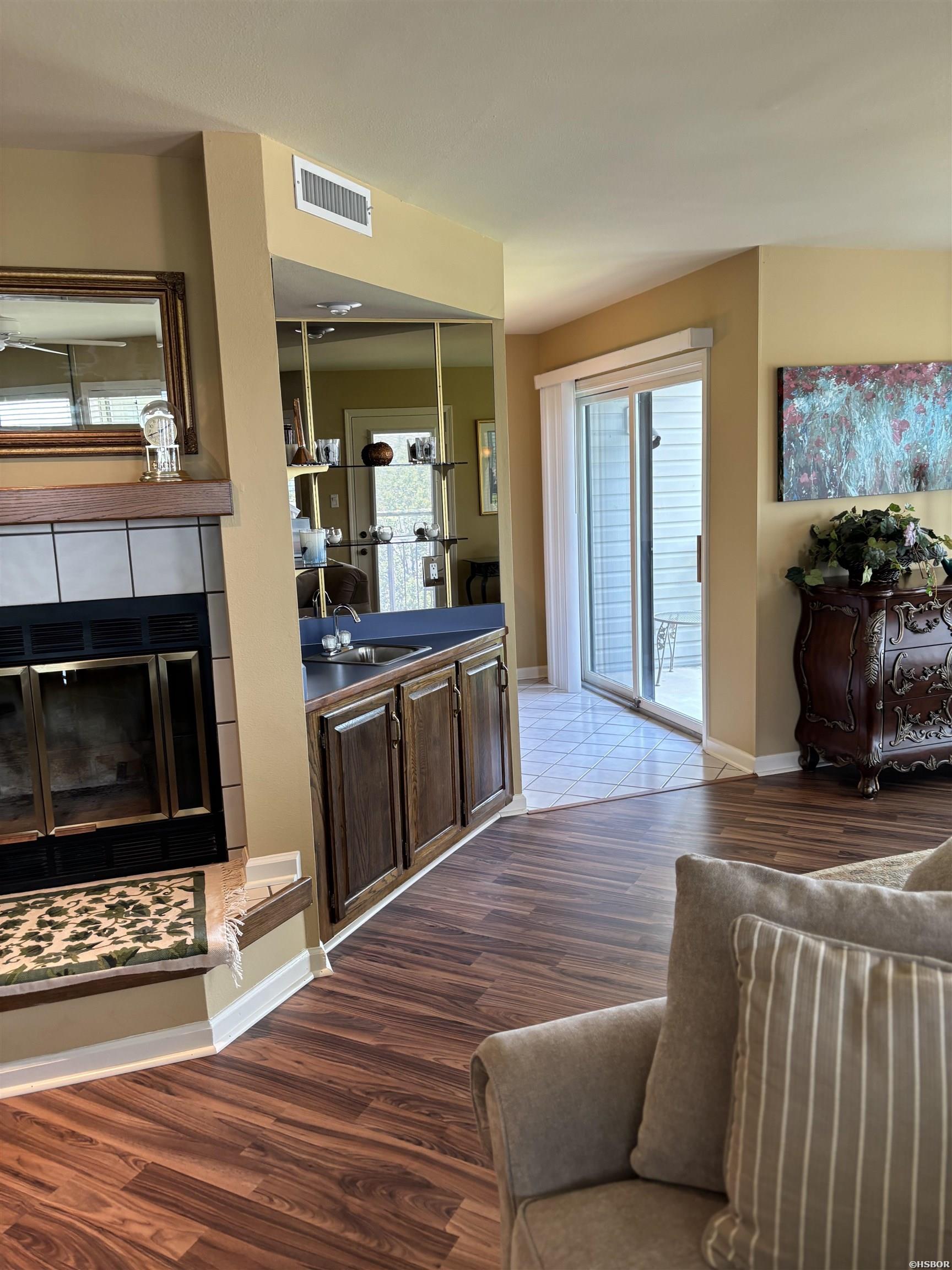 101 Long Island Property Photo 10