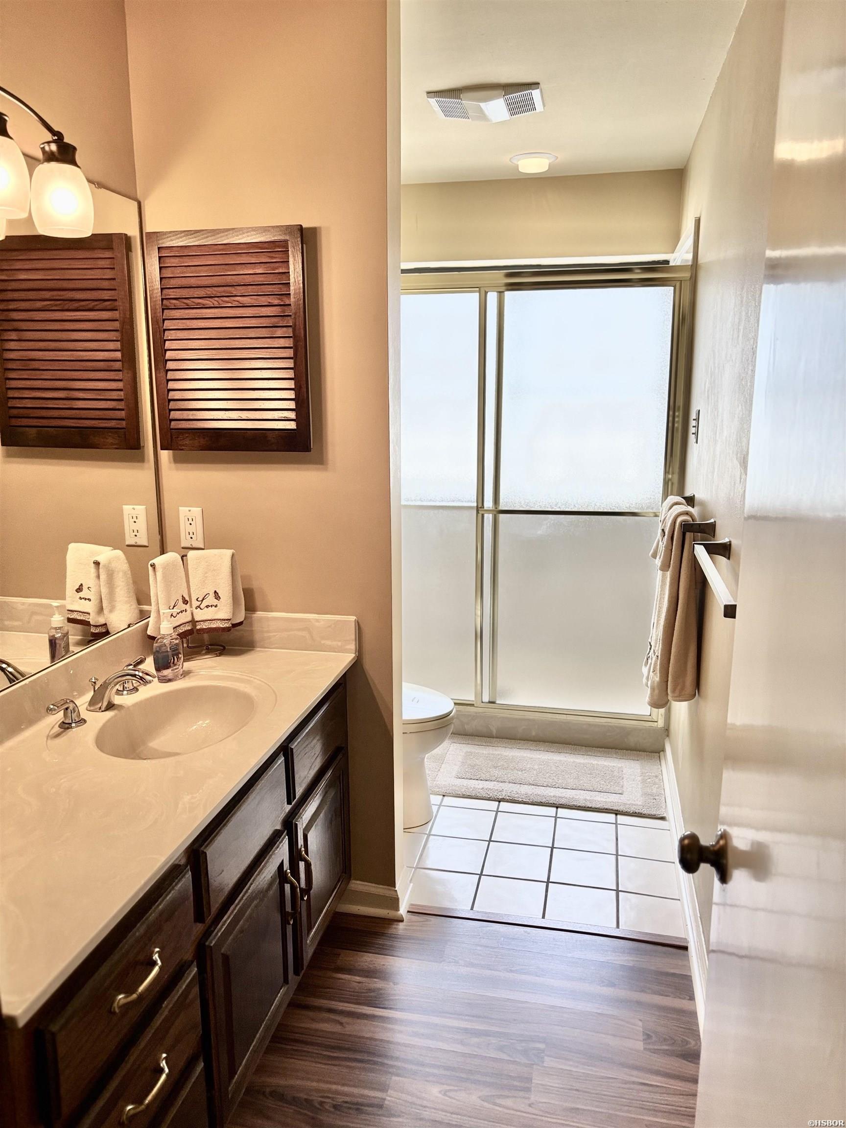 101 Long Island Property Photo 23