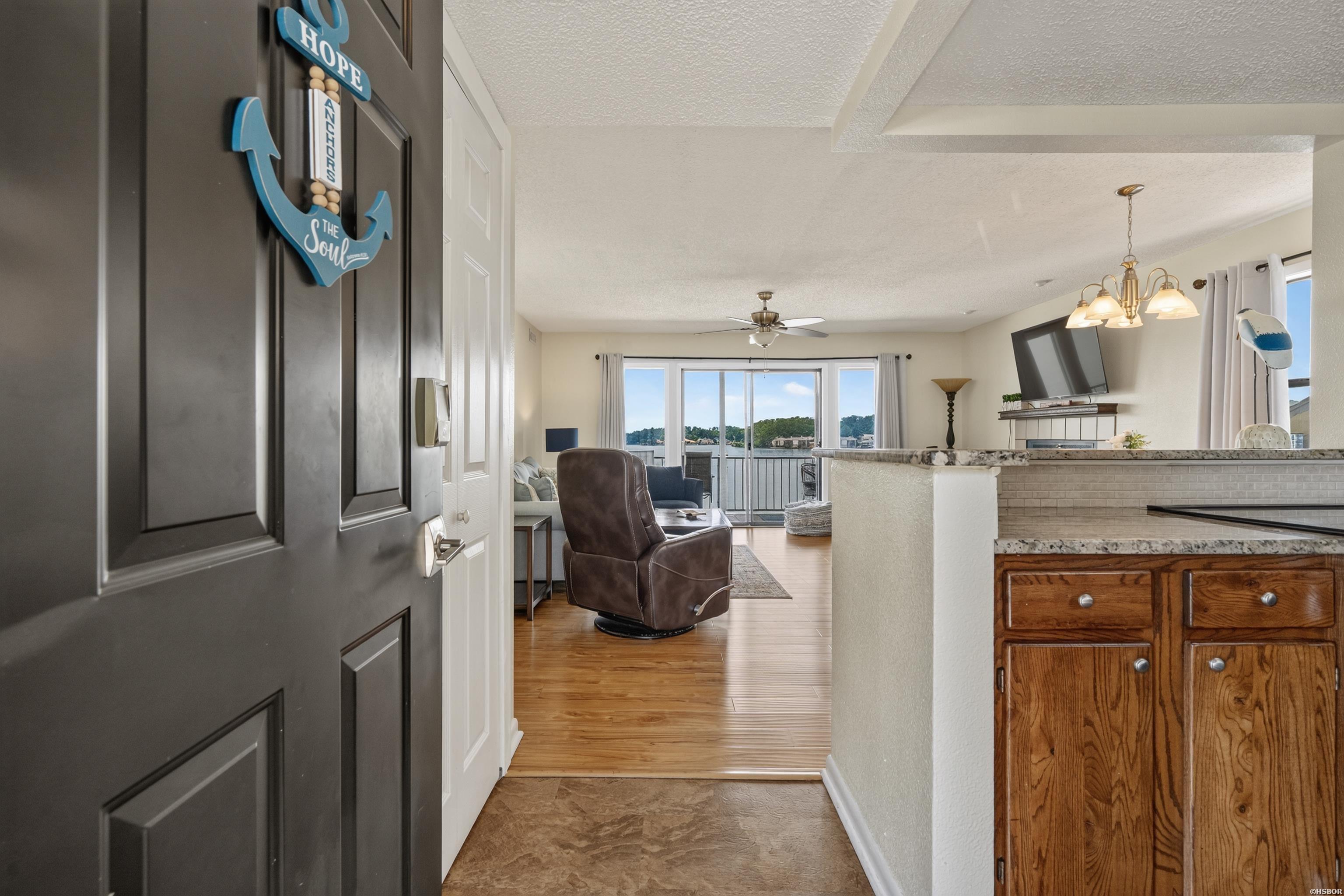 120 Catalina Circle Property Photo 4