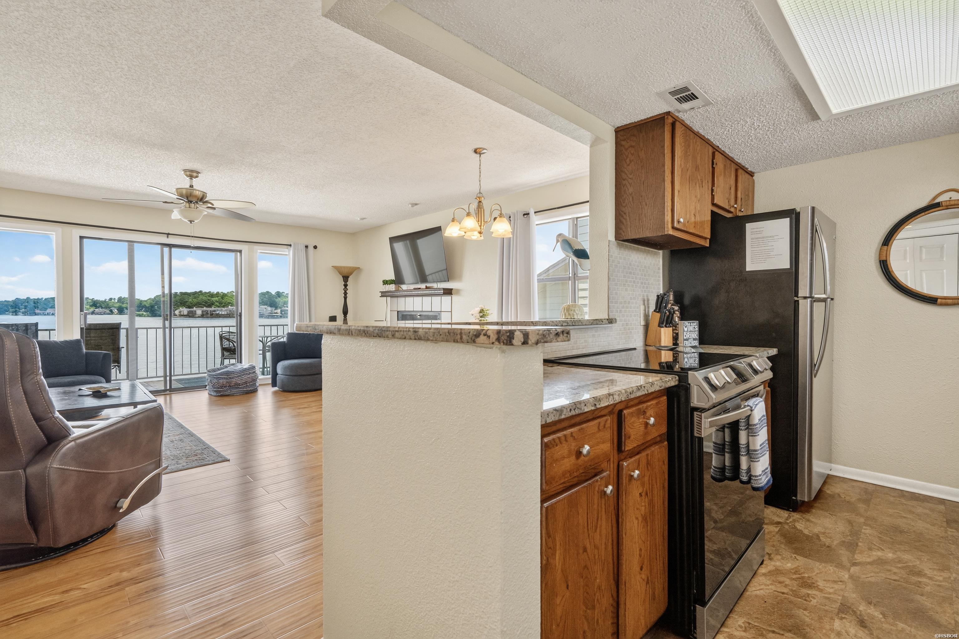 120 Catalina Circle Property Photo 6