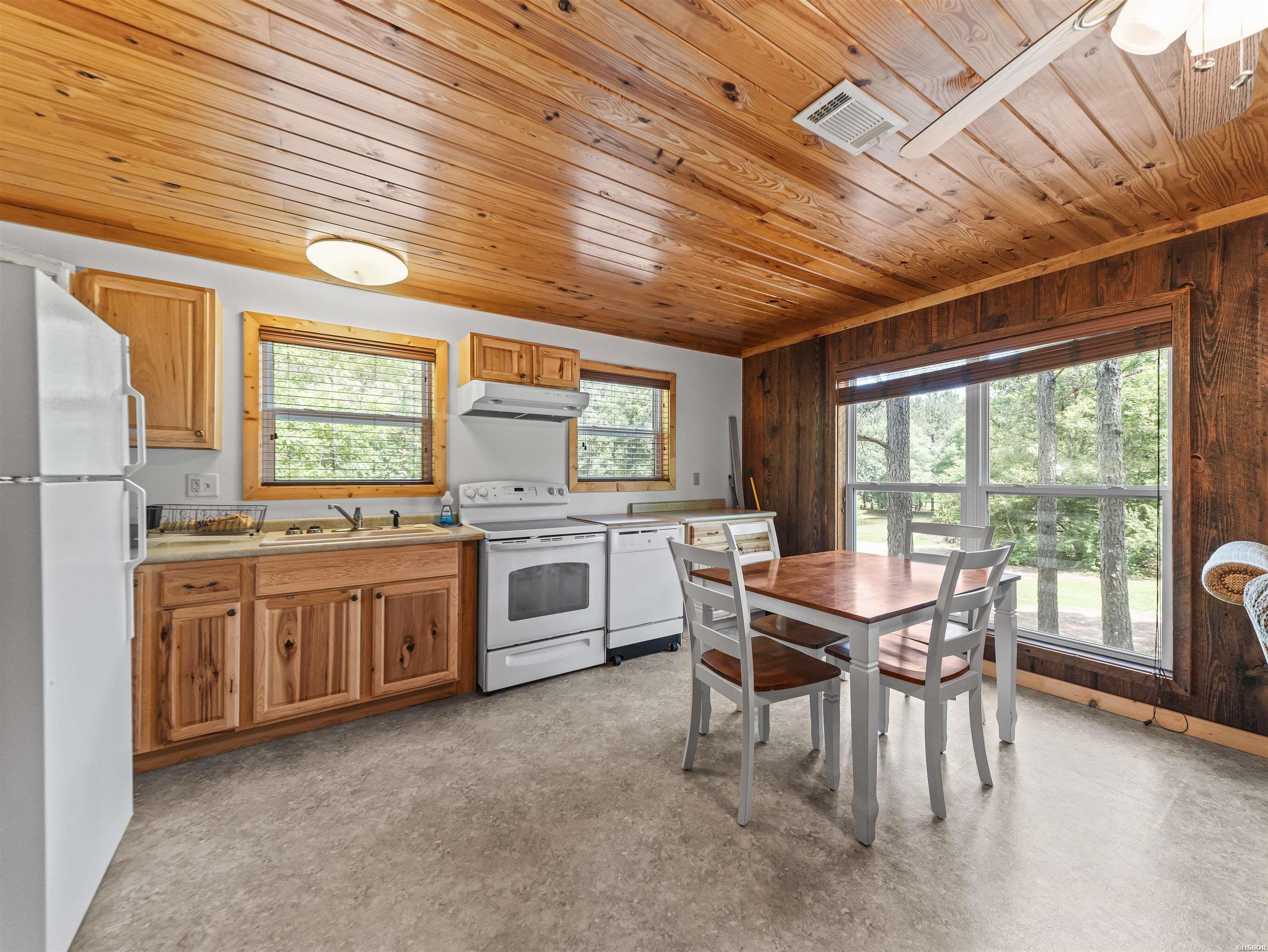 110 Lizard Lane Property Photo 41