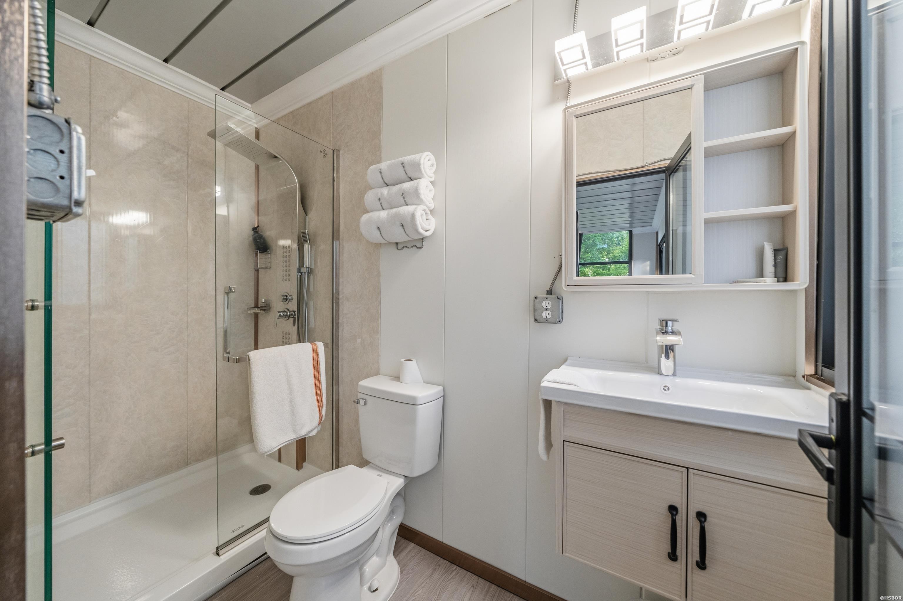 124 Waterfall Court Property Photo 42
