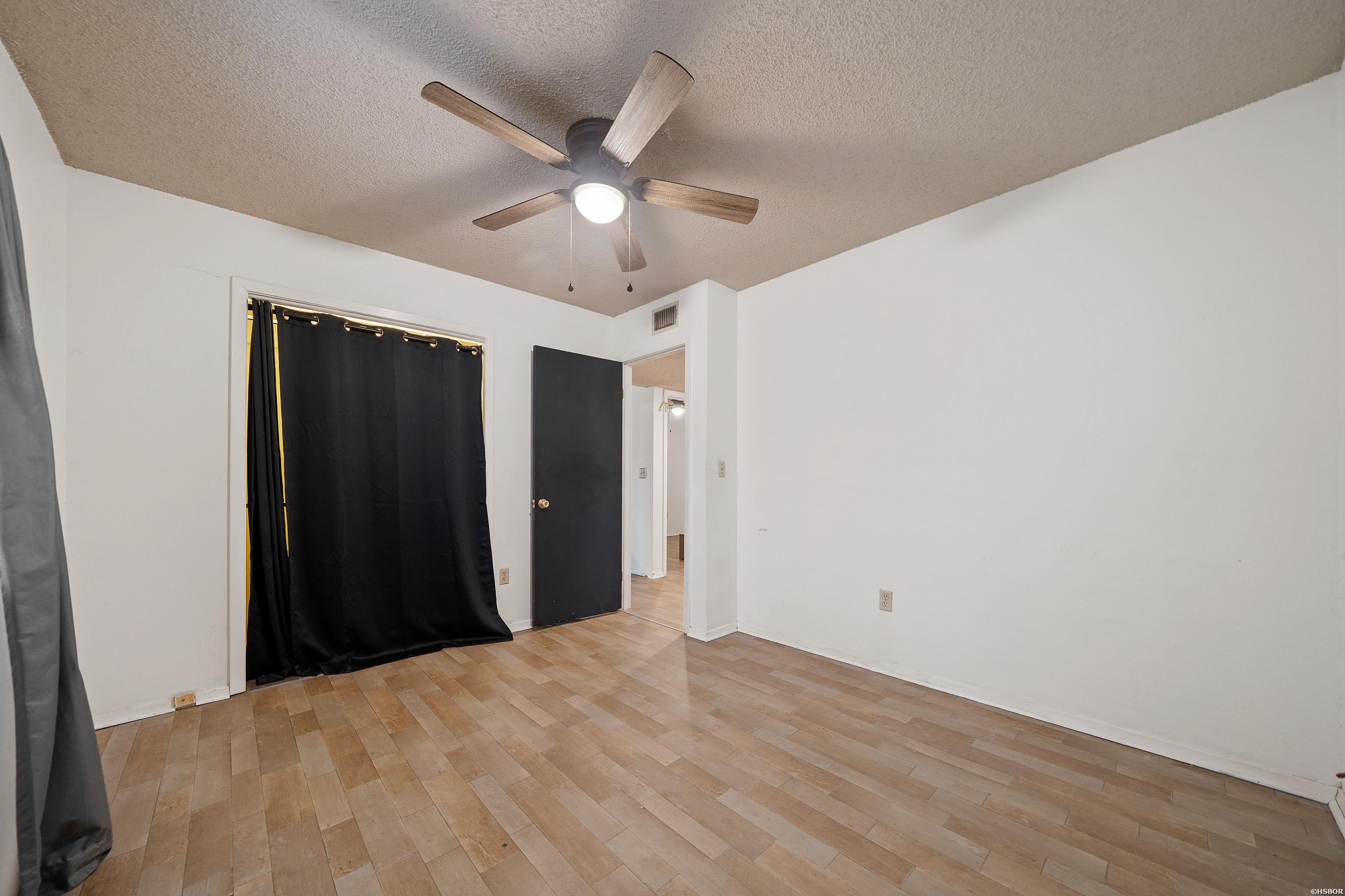 1613 O'connell Street Property Photo 19