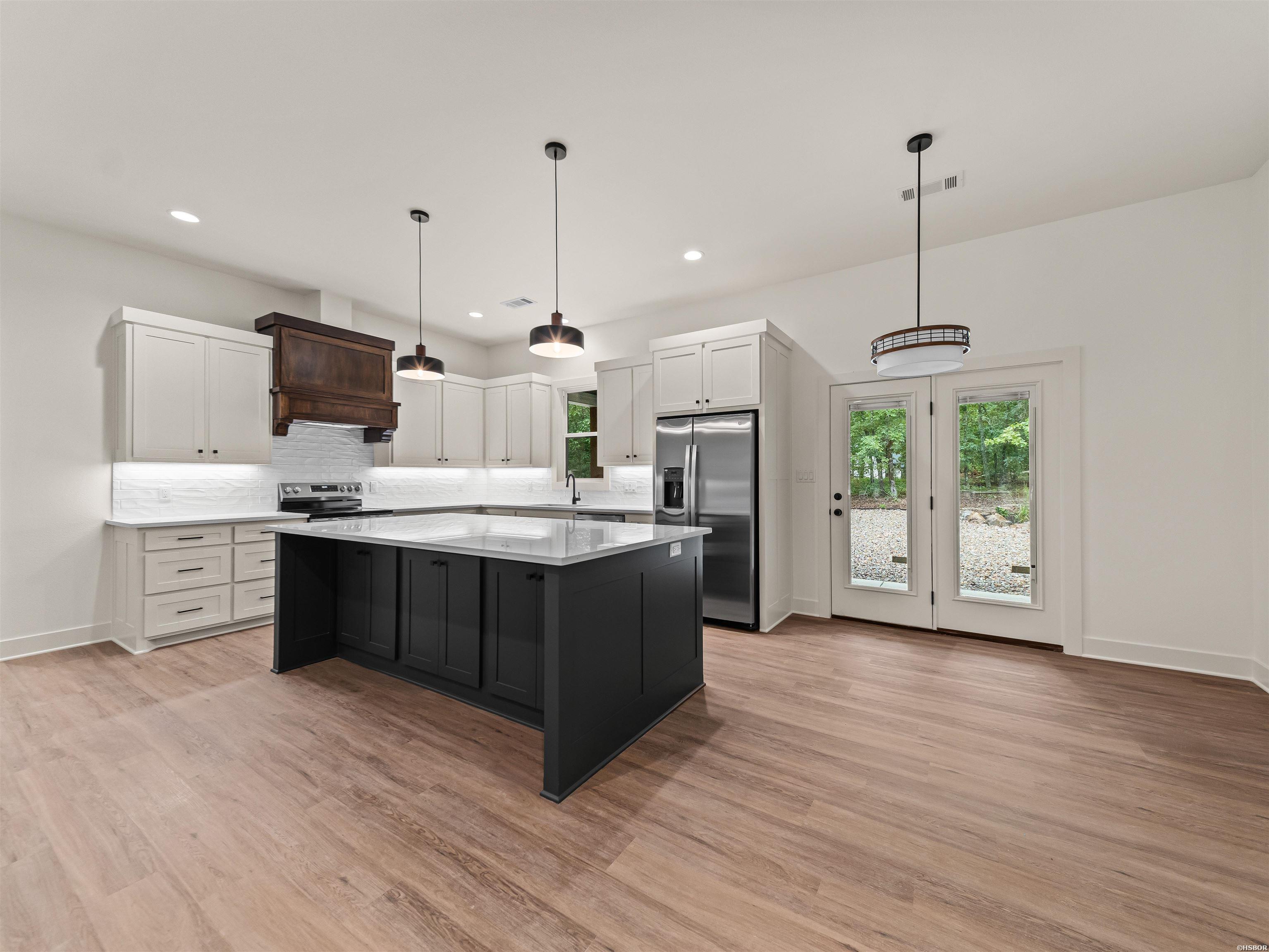 21 Alava Circle Property Photo 15