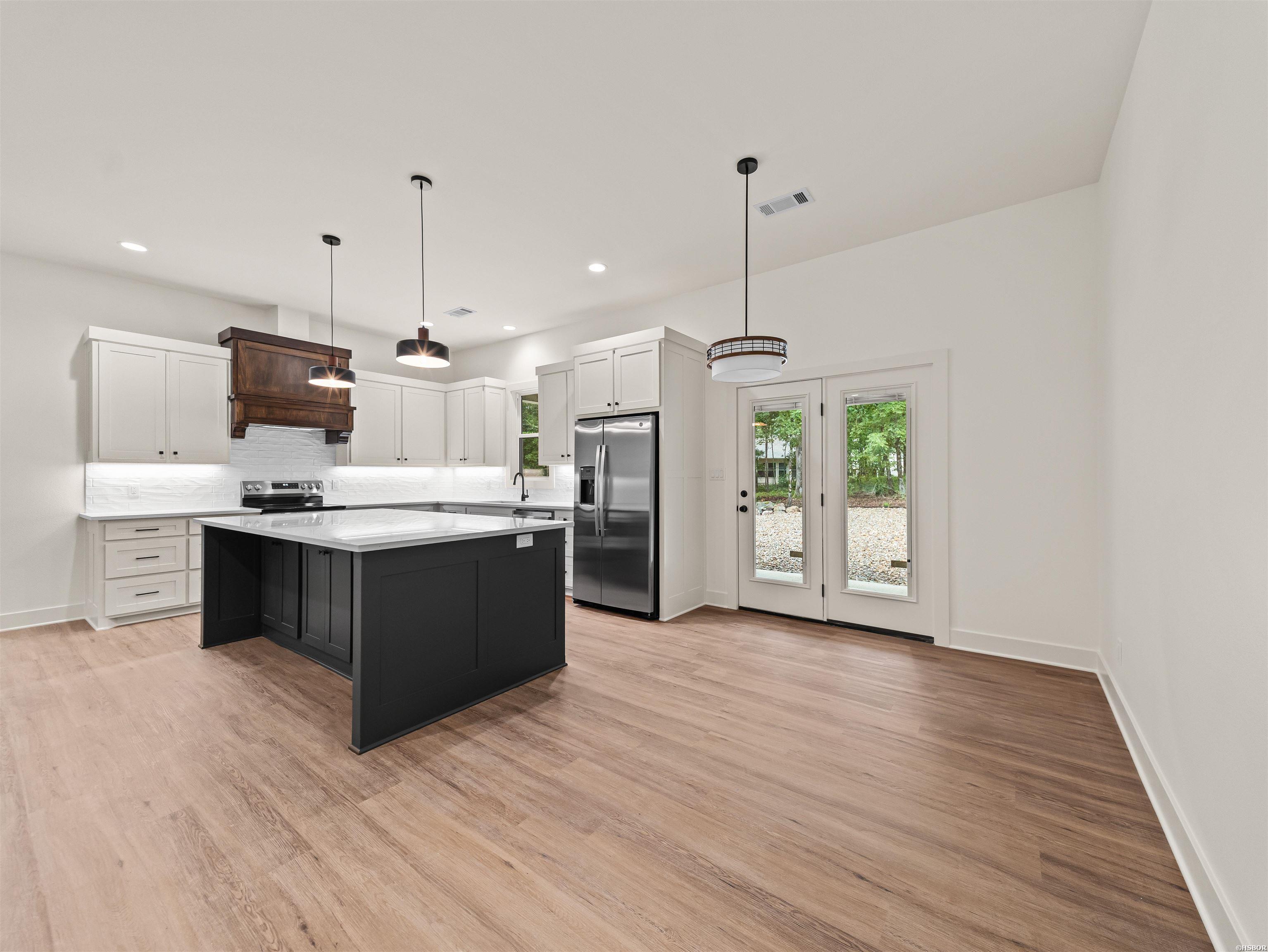 21 Alava Circle Property Photo 16