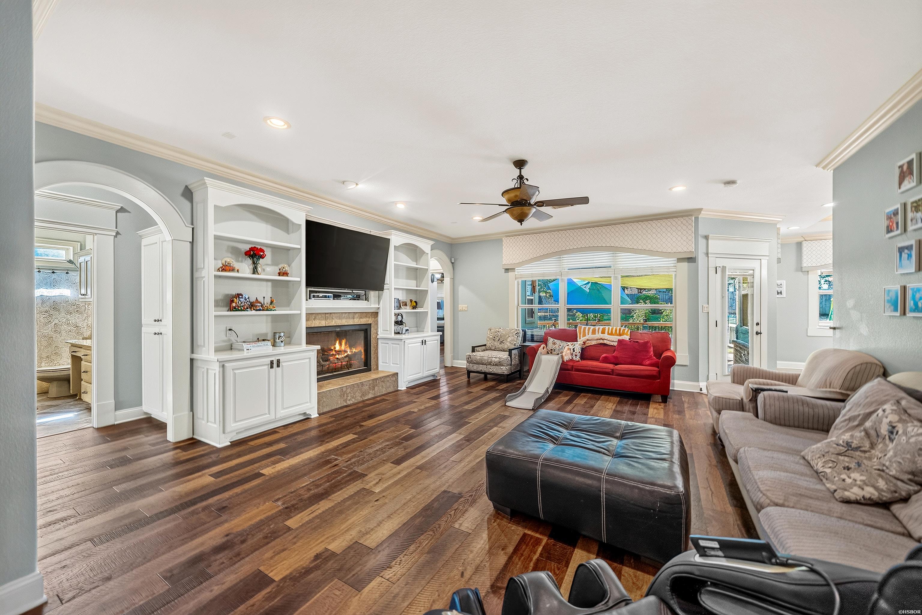 124 Setter Crossing Property Photo 8
