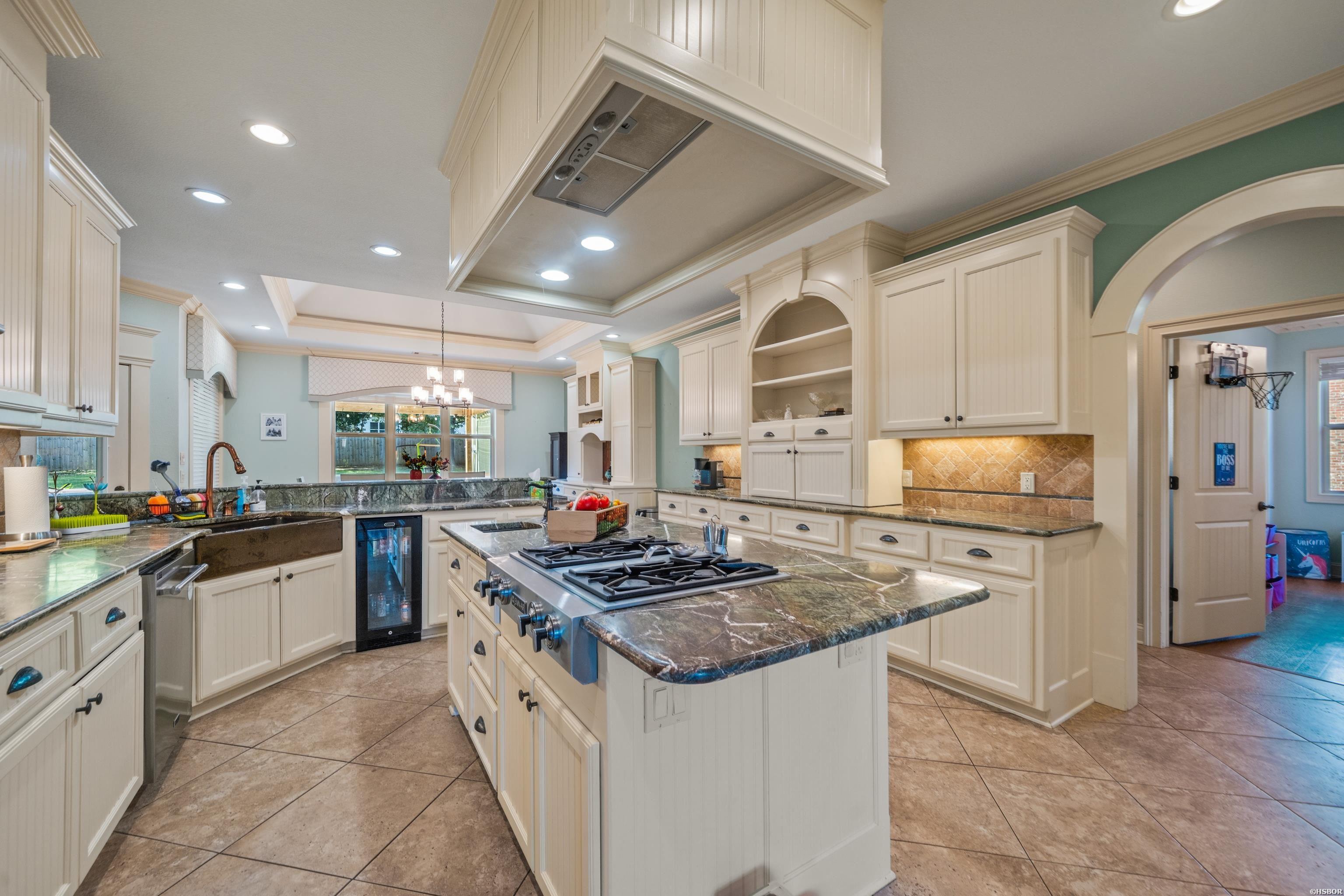 124 Setter Crossing Property Photo 13