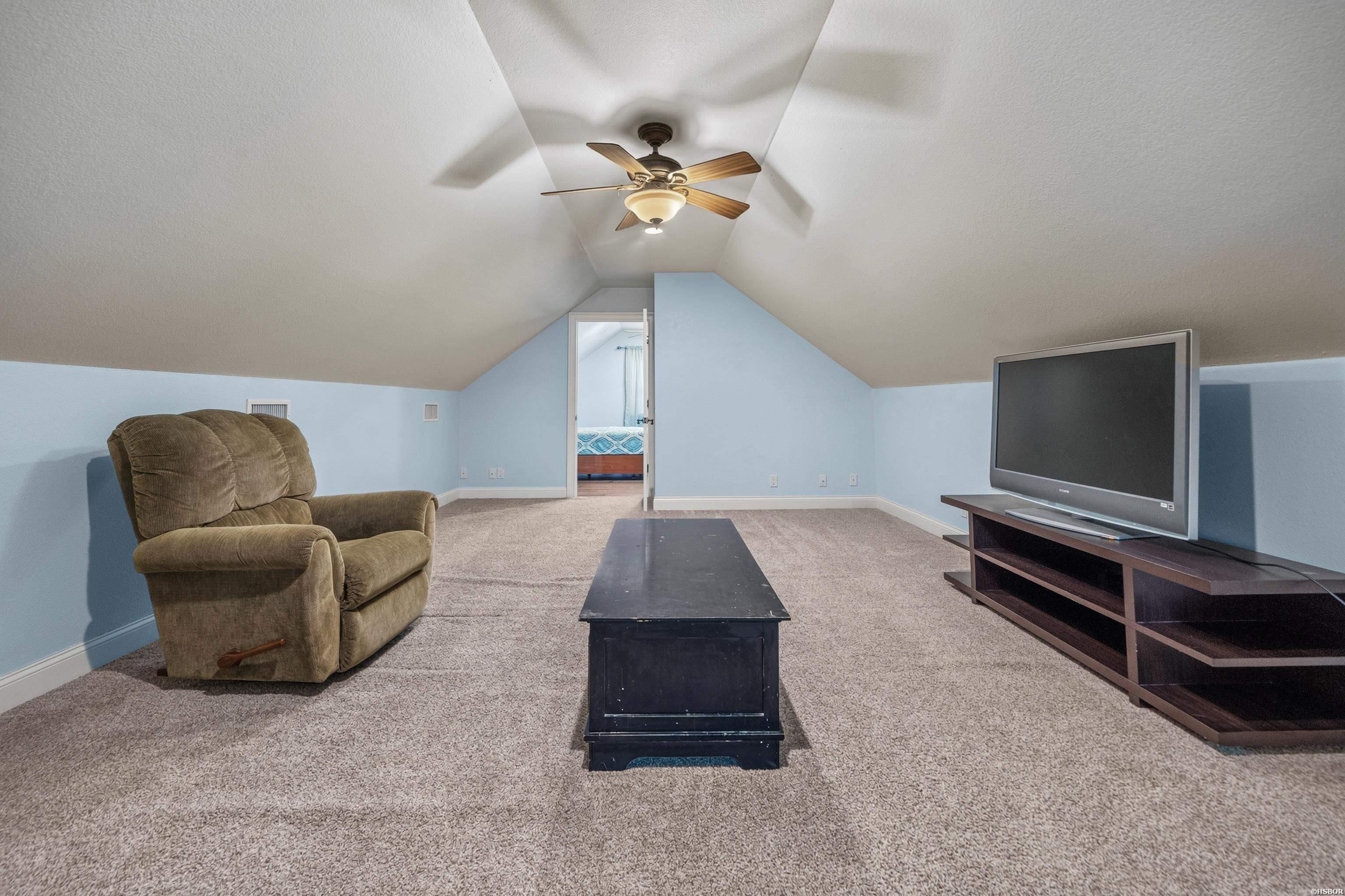 124 Setter Crossing Property Photo 38