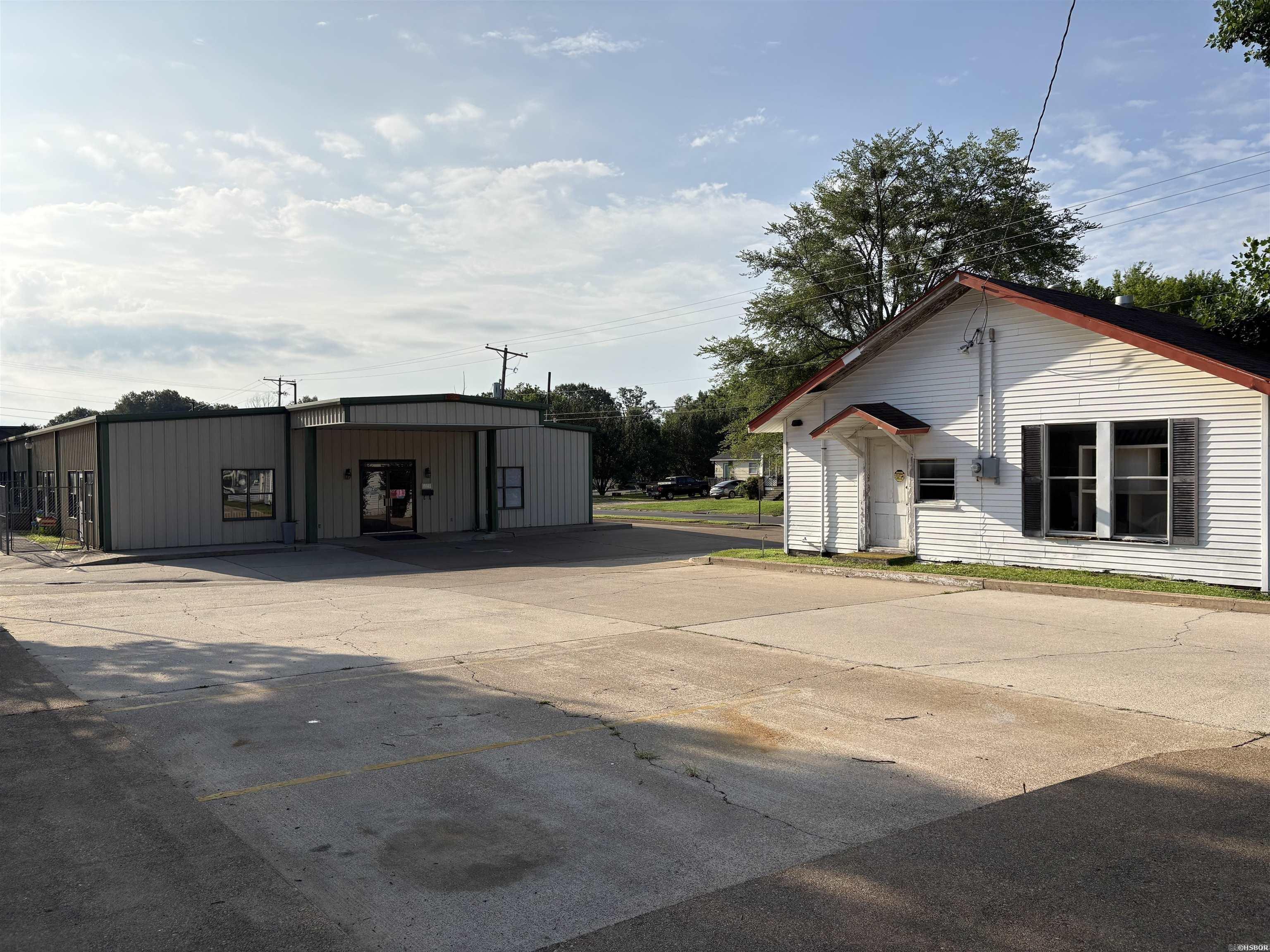 1218 & 1224 Walnut Street Property Photo 3