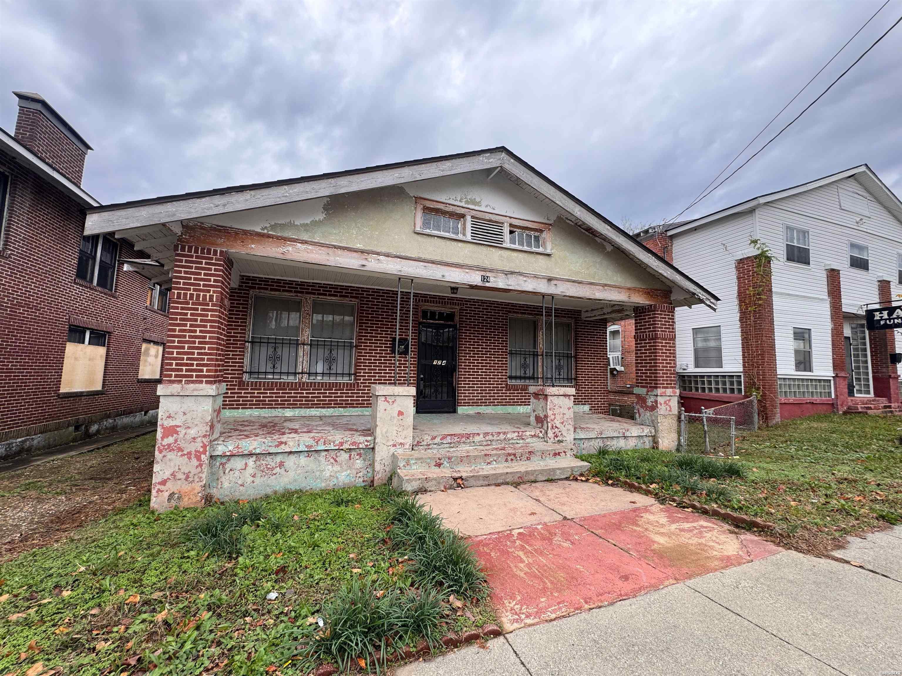 124 PLEASANT