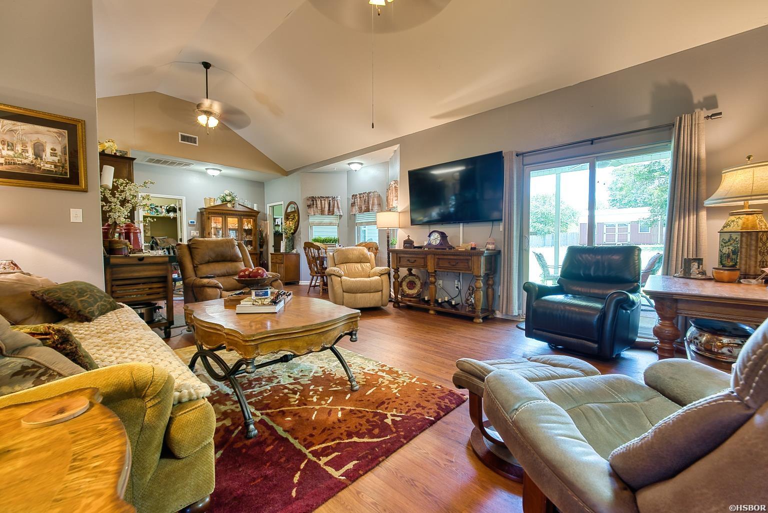 1306 Oak Grove Road Property Photo 7