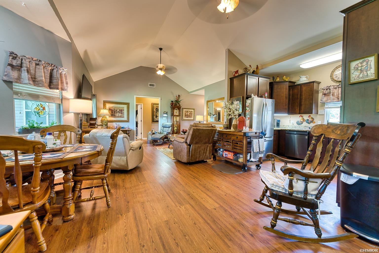 1306 Oak Grove Road Property Photo 9