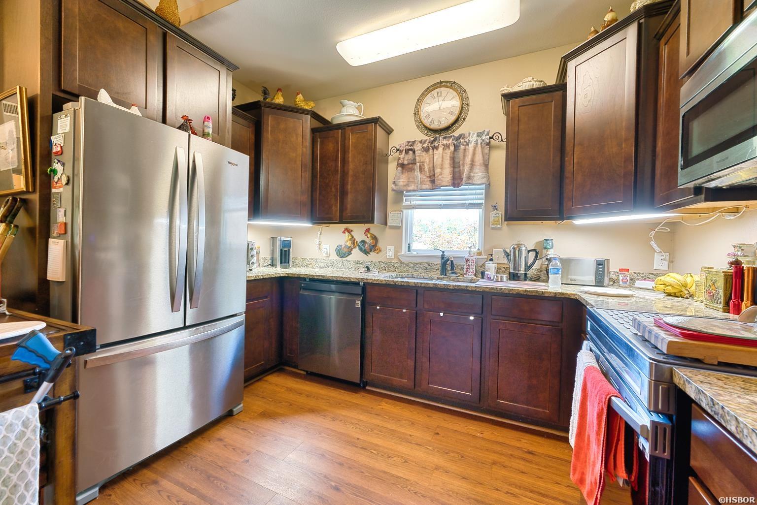 1306 Oak Grove Road Property Photo 12