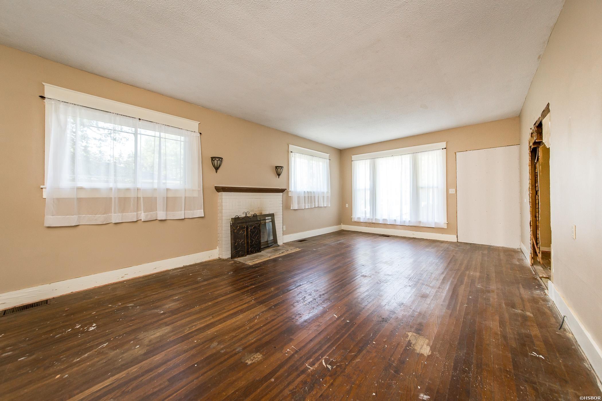 801 Crittenden Street Property Photo 5