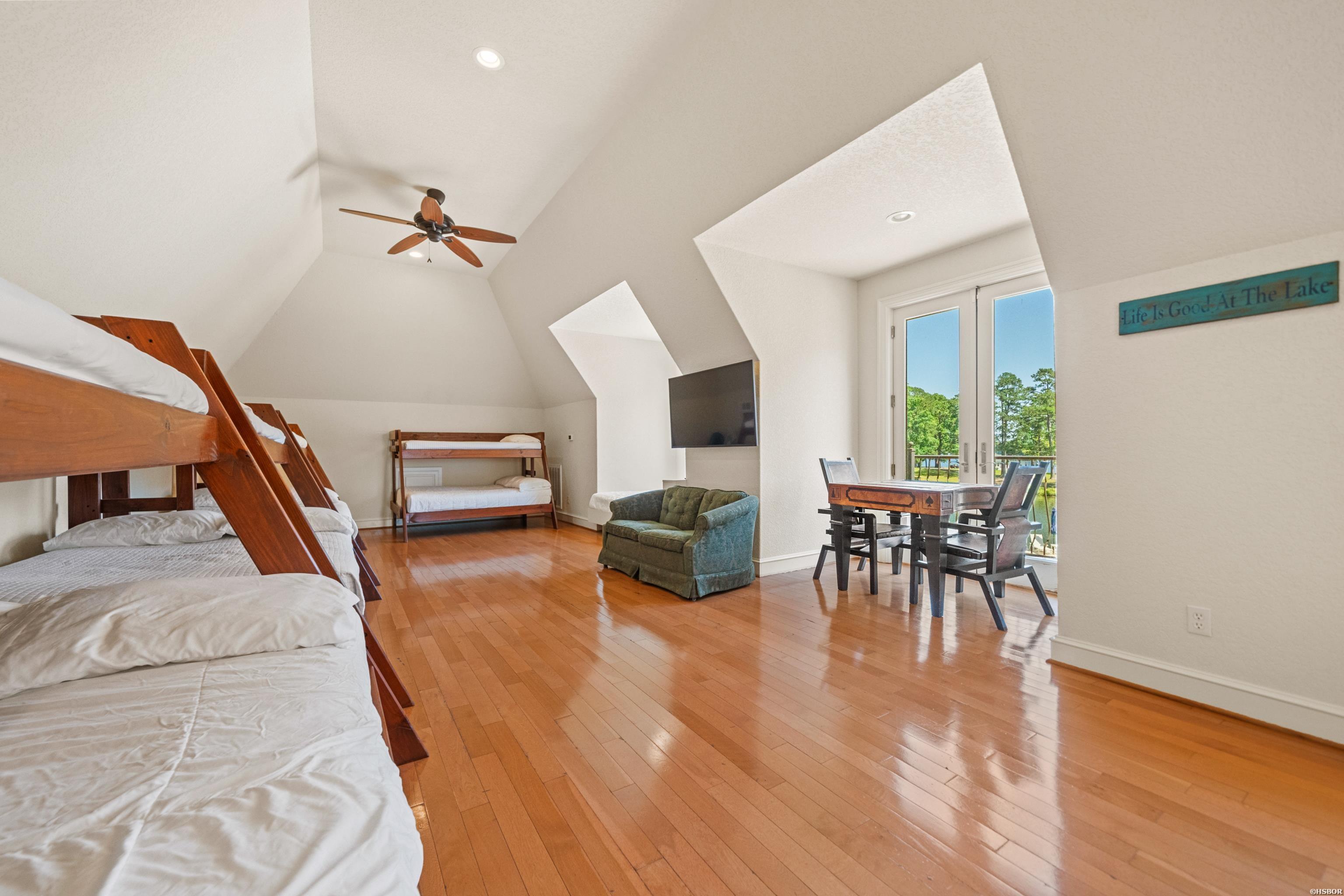 109 Roadrunner Property Photo 41