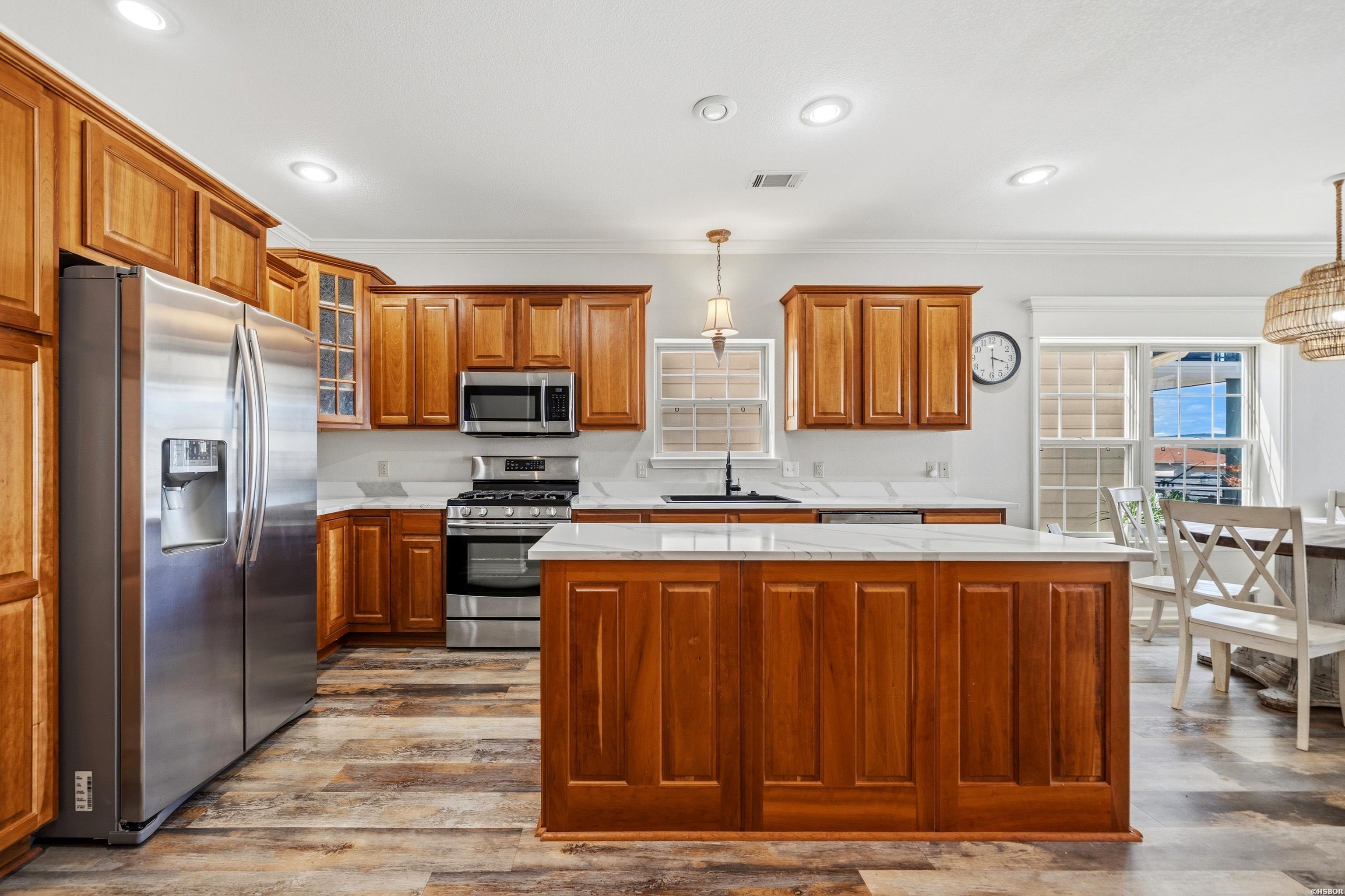 108 Eagleview Point Property Photo 7