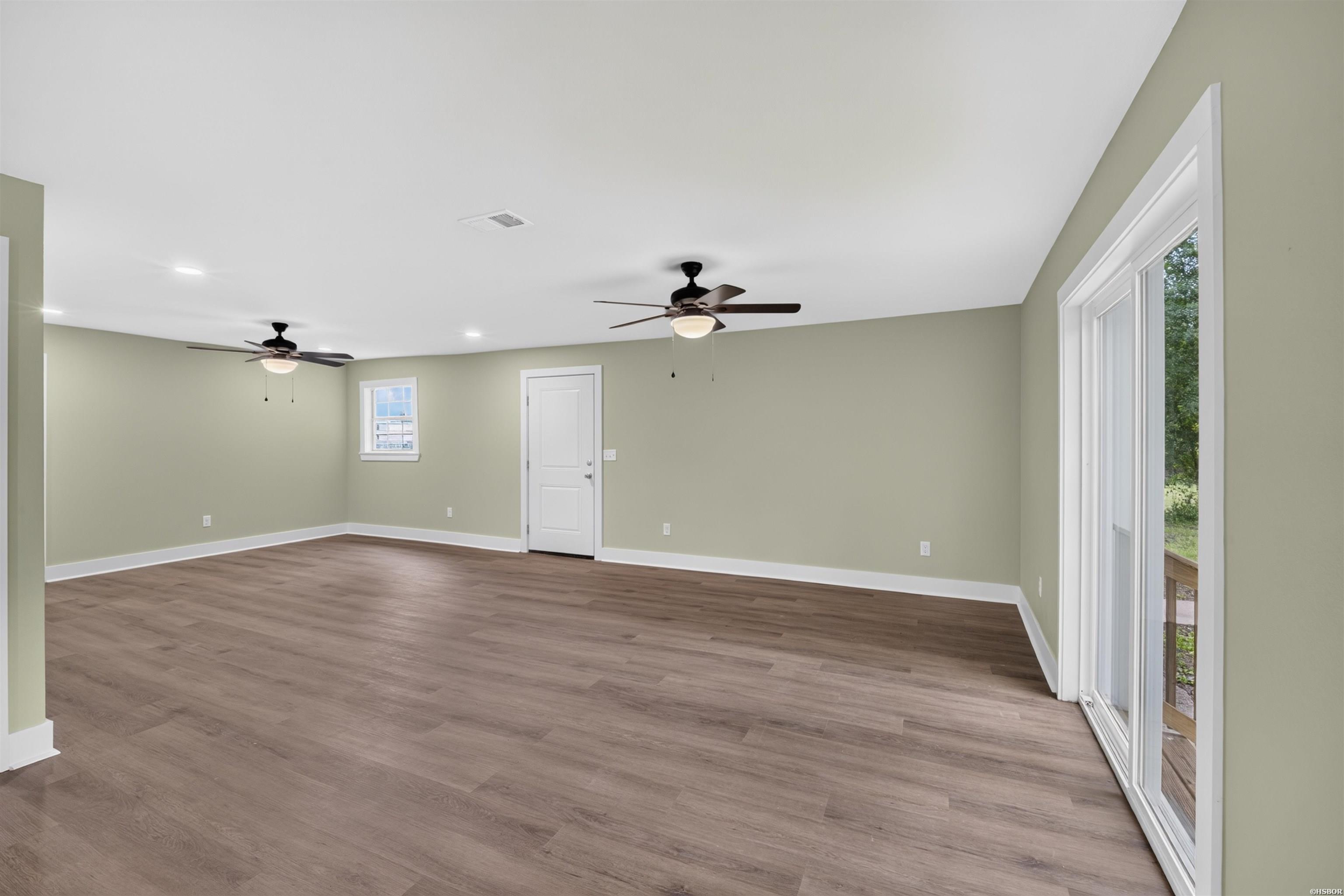 1437 Lincoln Street Property Photo 5