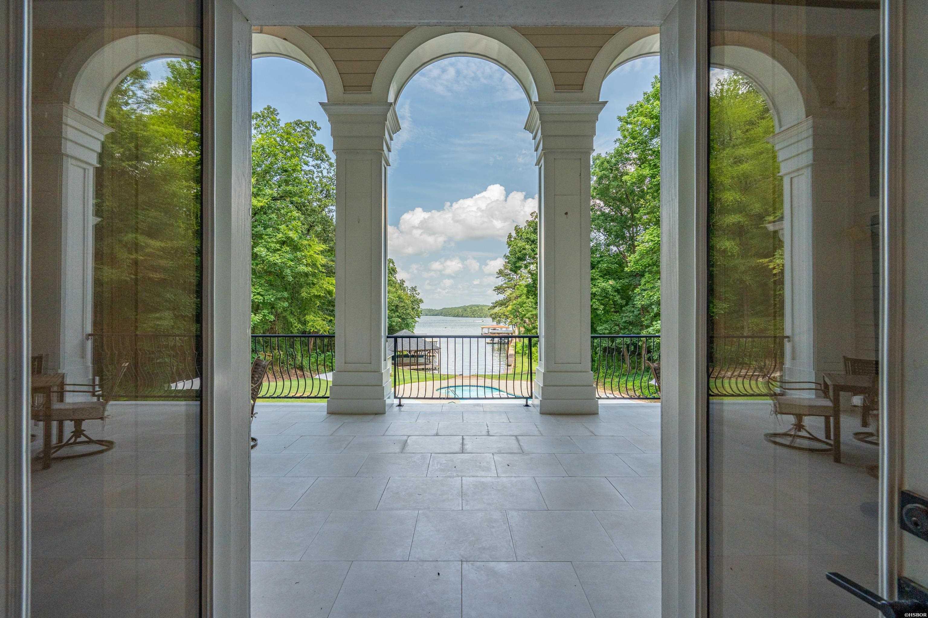 550 Long Island Drive Property Photo 39