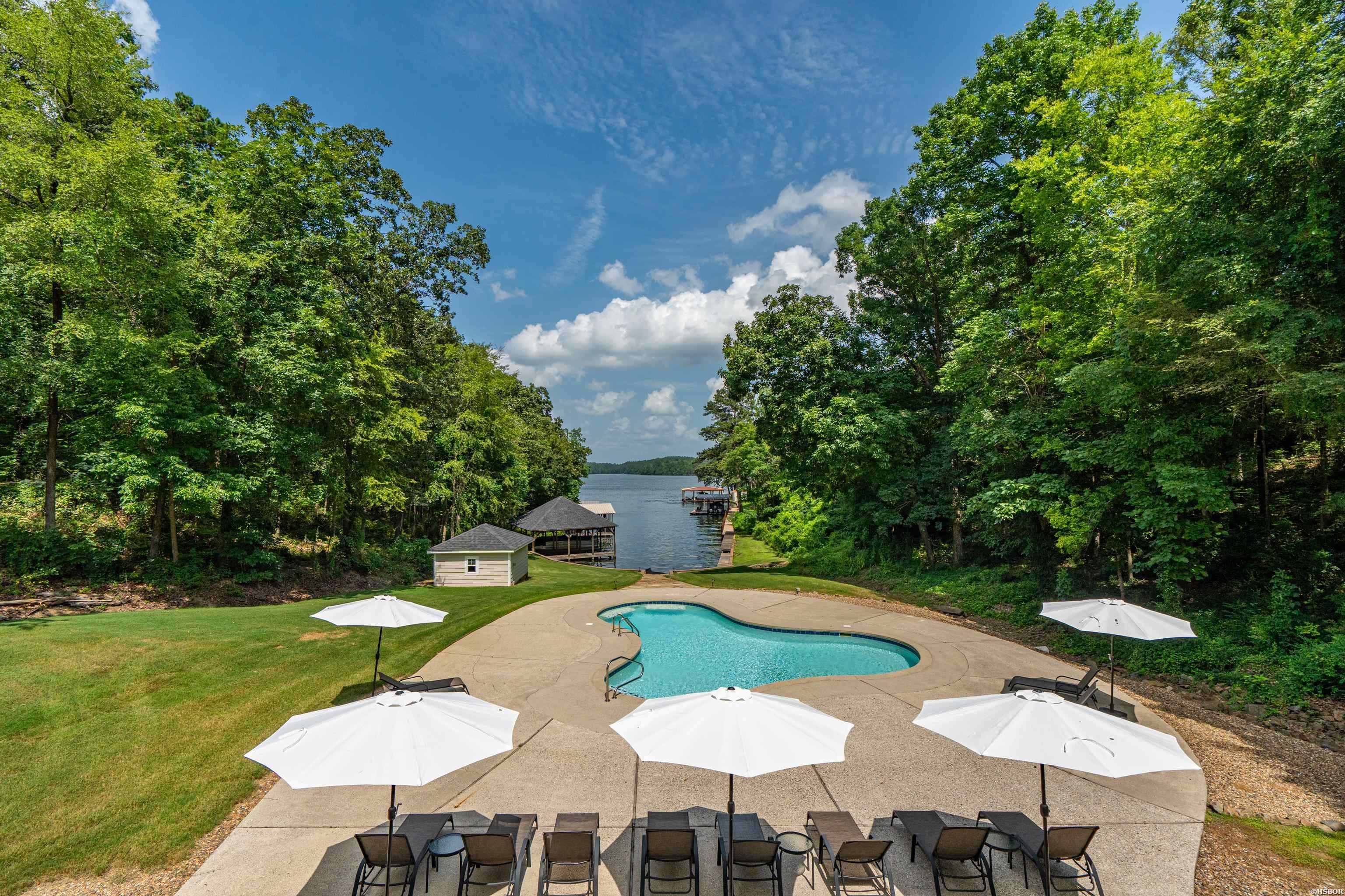 550 Long Island Drive Property Photo 41