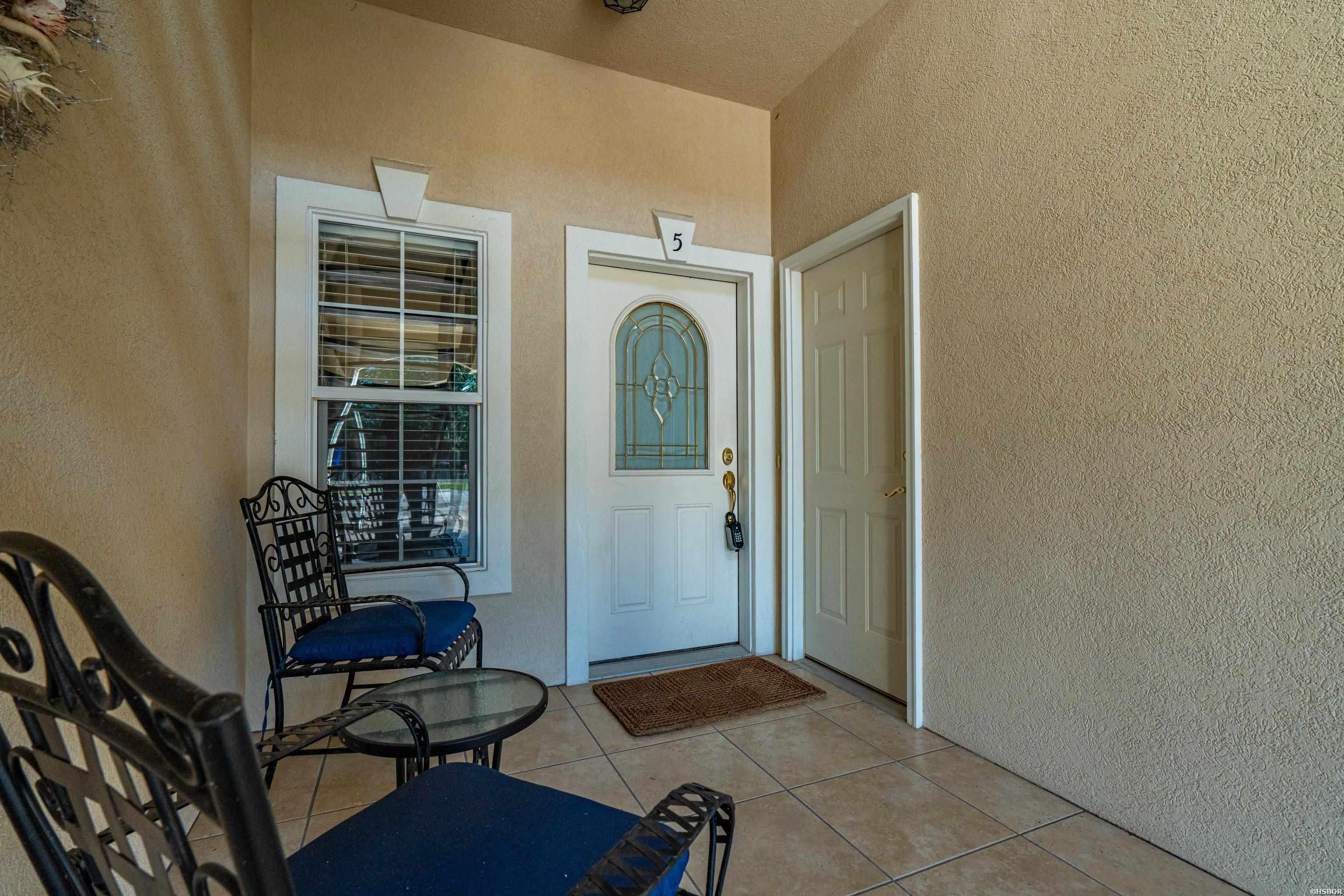 451 Lakeland Property Photo 6