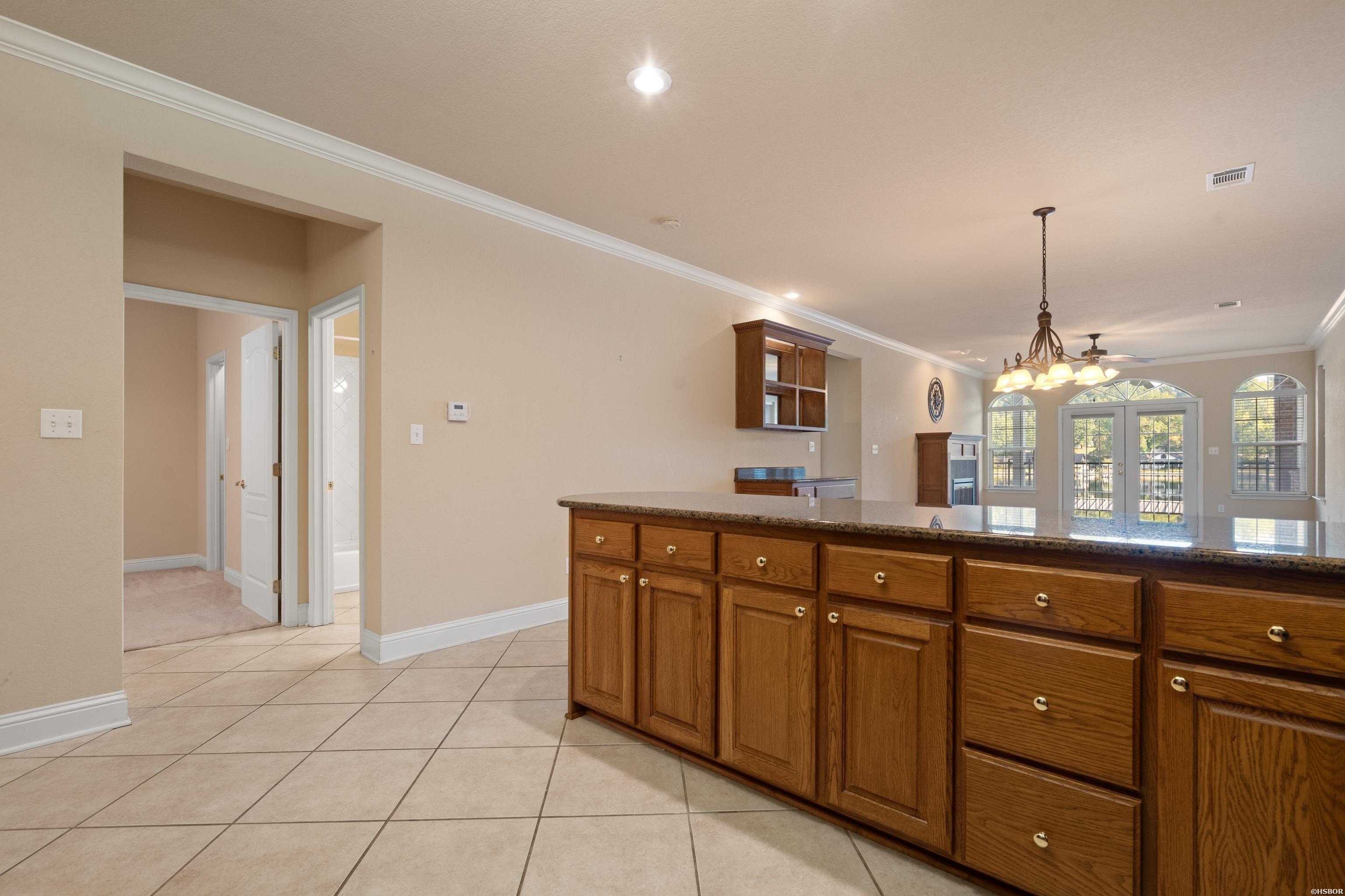 451 Lakeland Property Photo 11