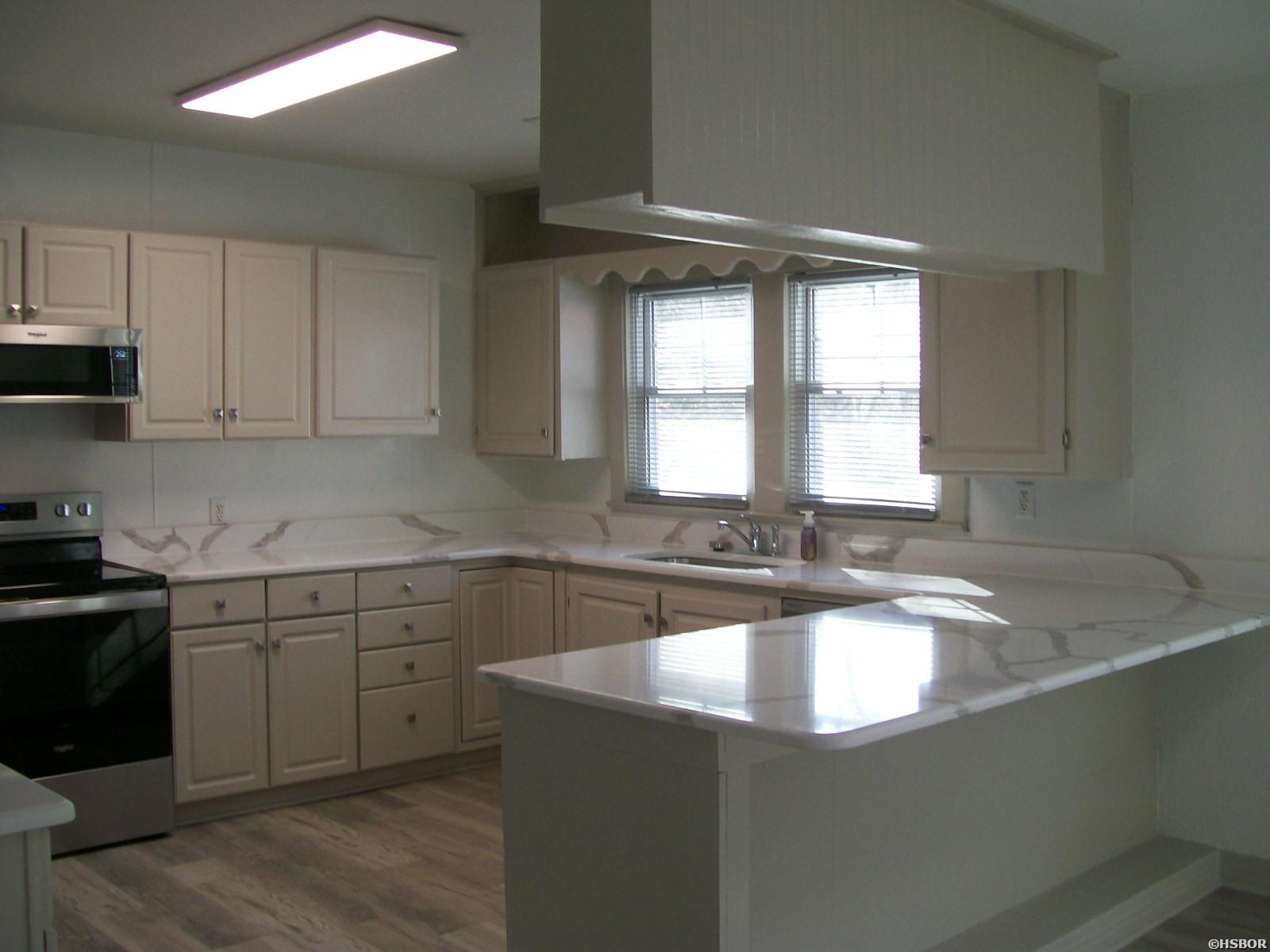 107 Noxon Street Property Photo 10