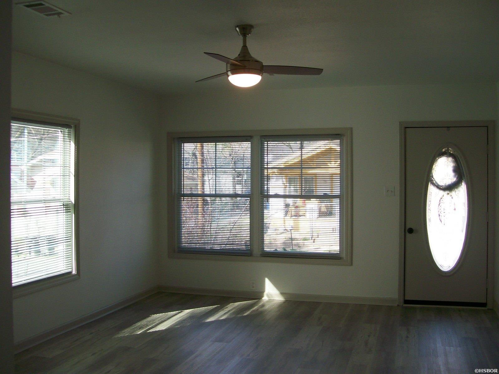 107 Noxon Street Property Photo 12