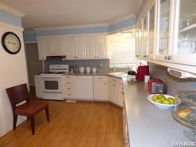 114 Phillips Street Property Photo 7