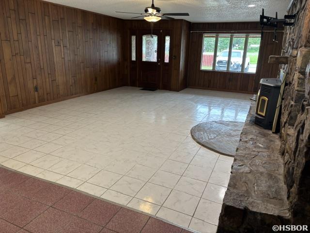 213 W Texas Street Property Photo 5