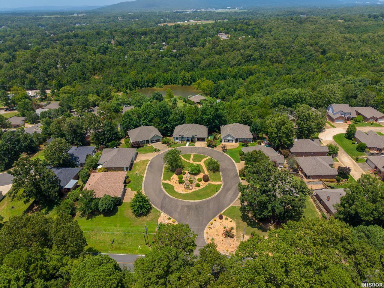 104 Garden View Circle Property Photo 5