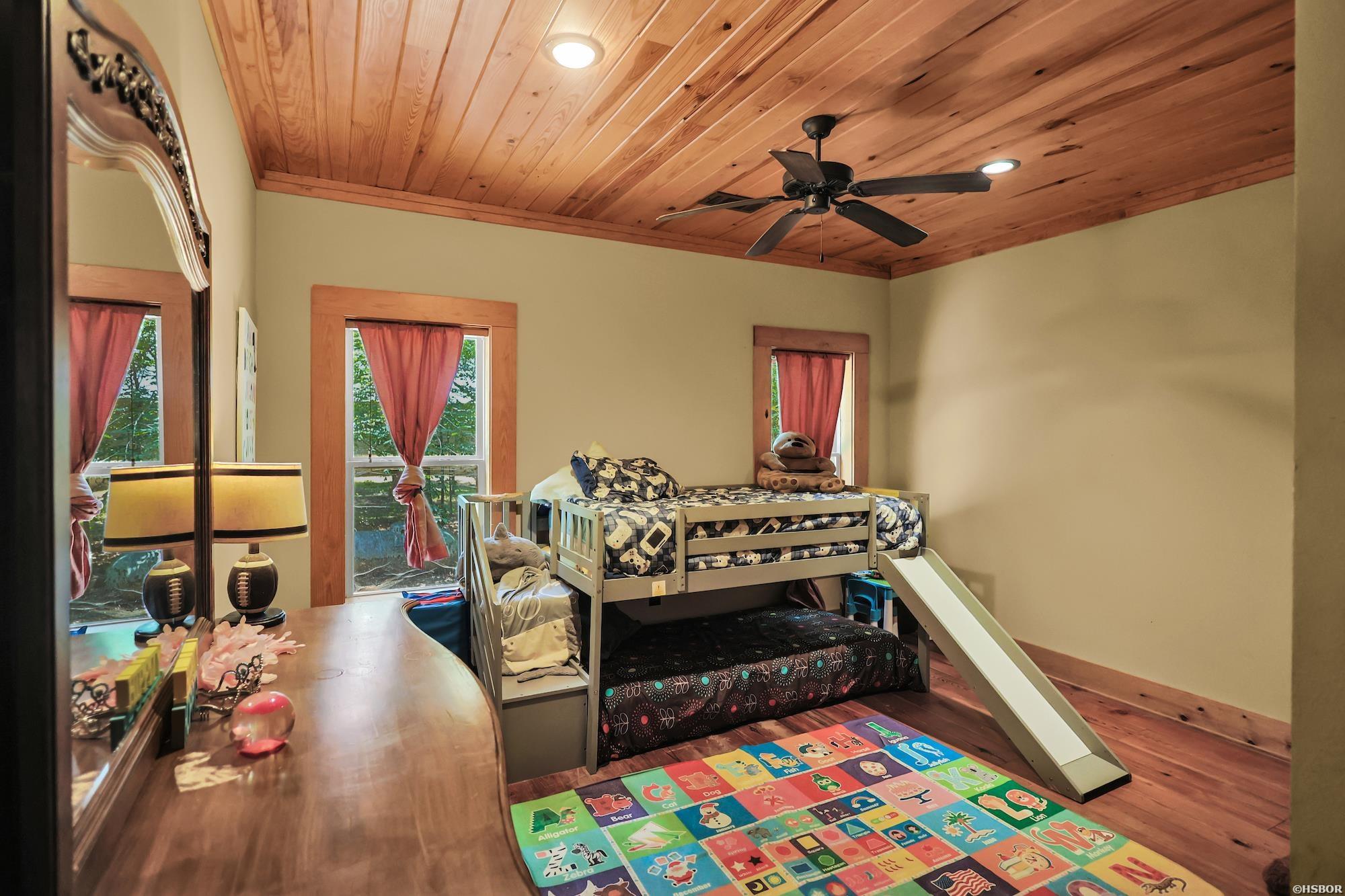1020 Vaughn Road Property Photo 25