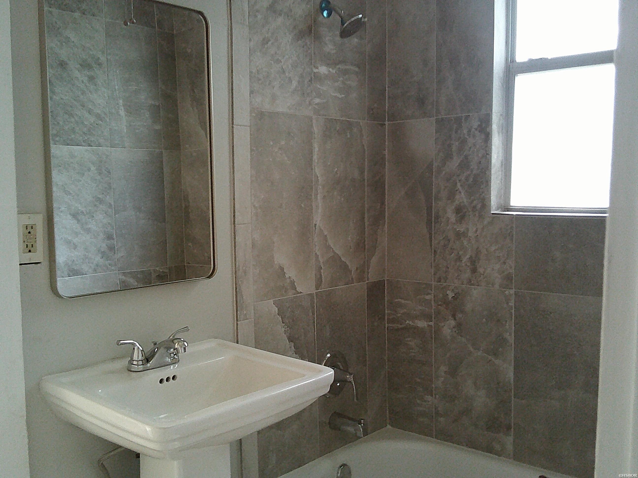 1005 Rector Property Photo 15