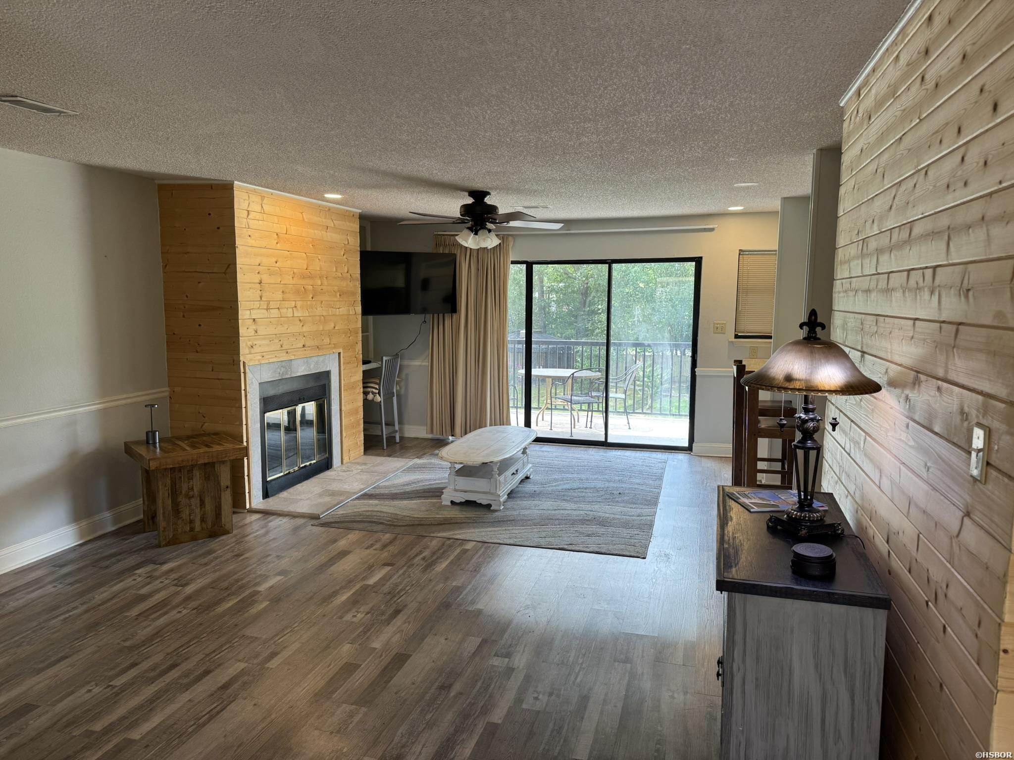 5371 Central Avenue Property Photo 2