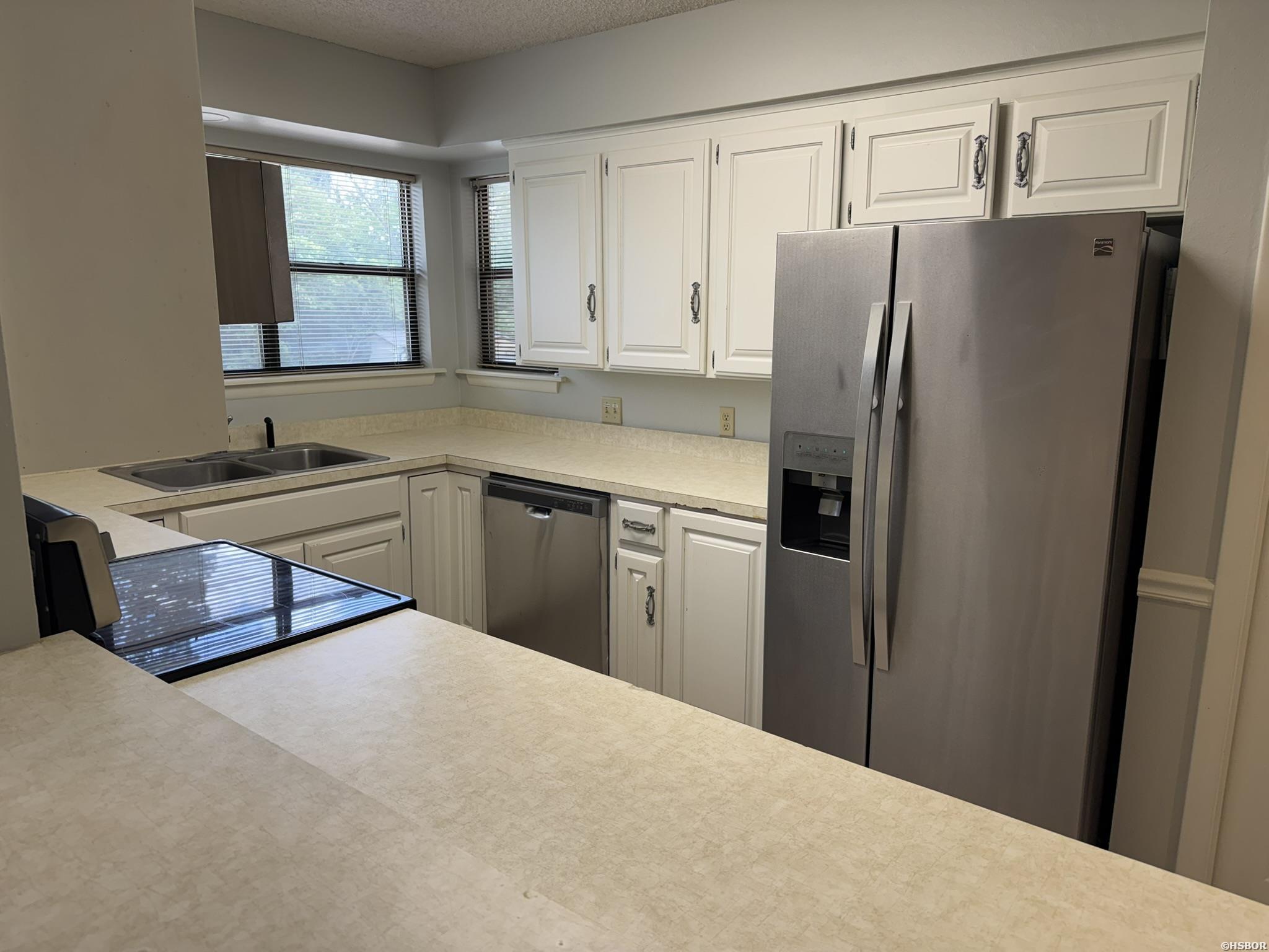 5371 Central Avenue Property Photo 9