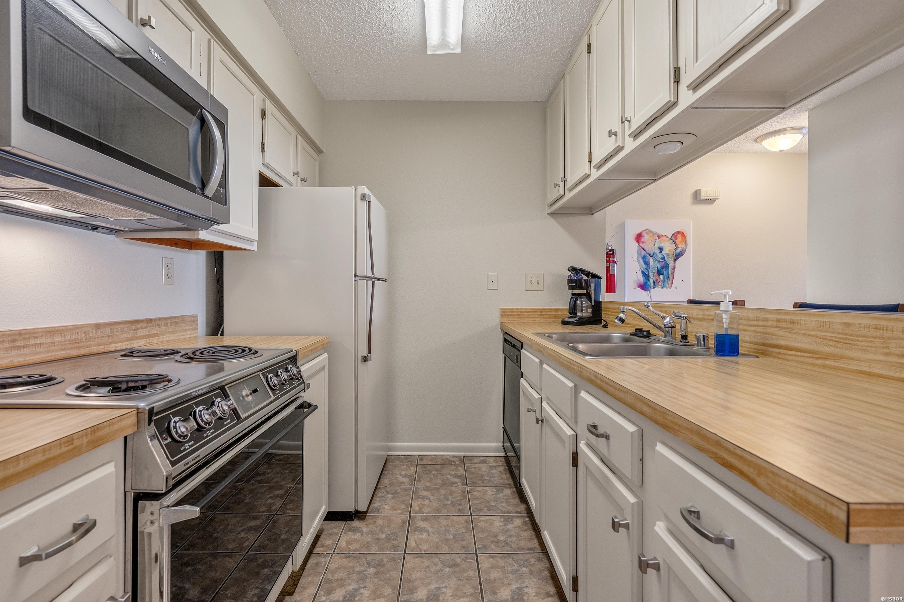 5371 Central Avenue Property Photo 7