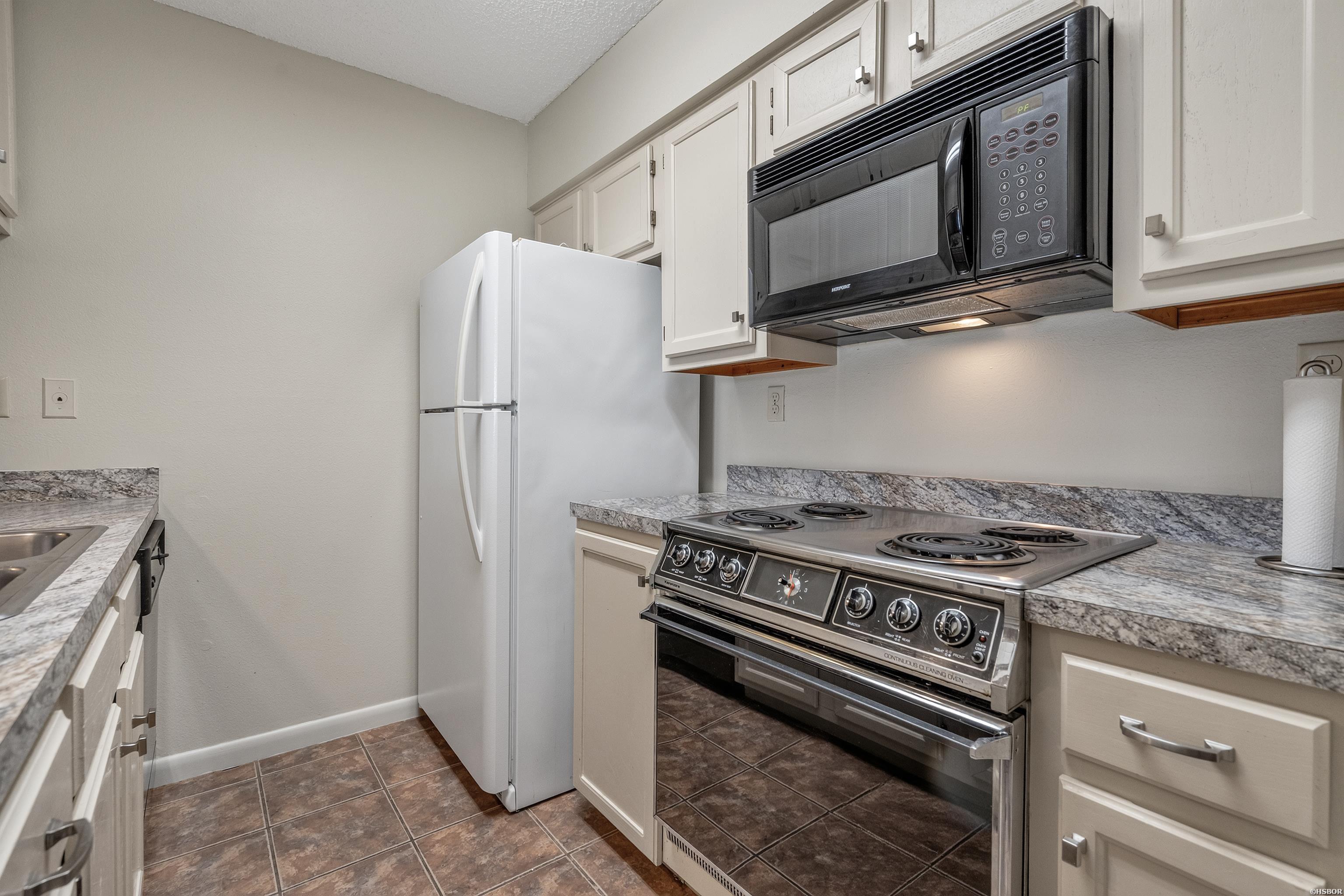 5371 Central Avenue Property Photo 18