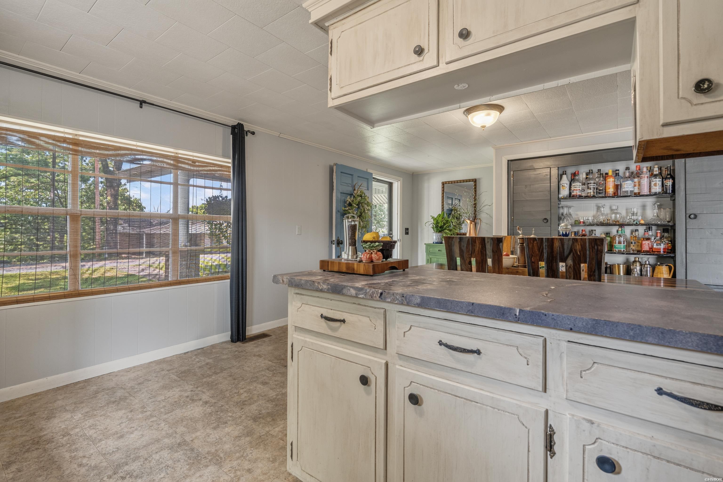 943 Twin Points Road Property Photo 44