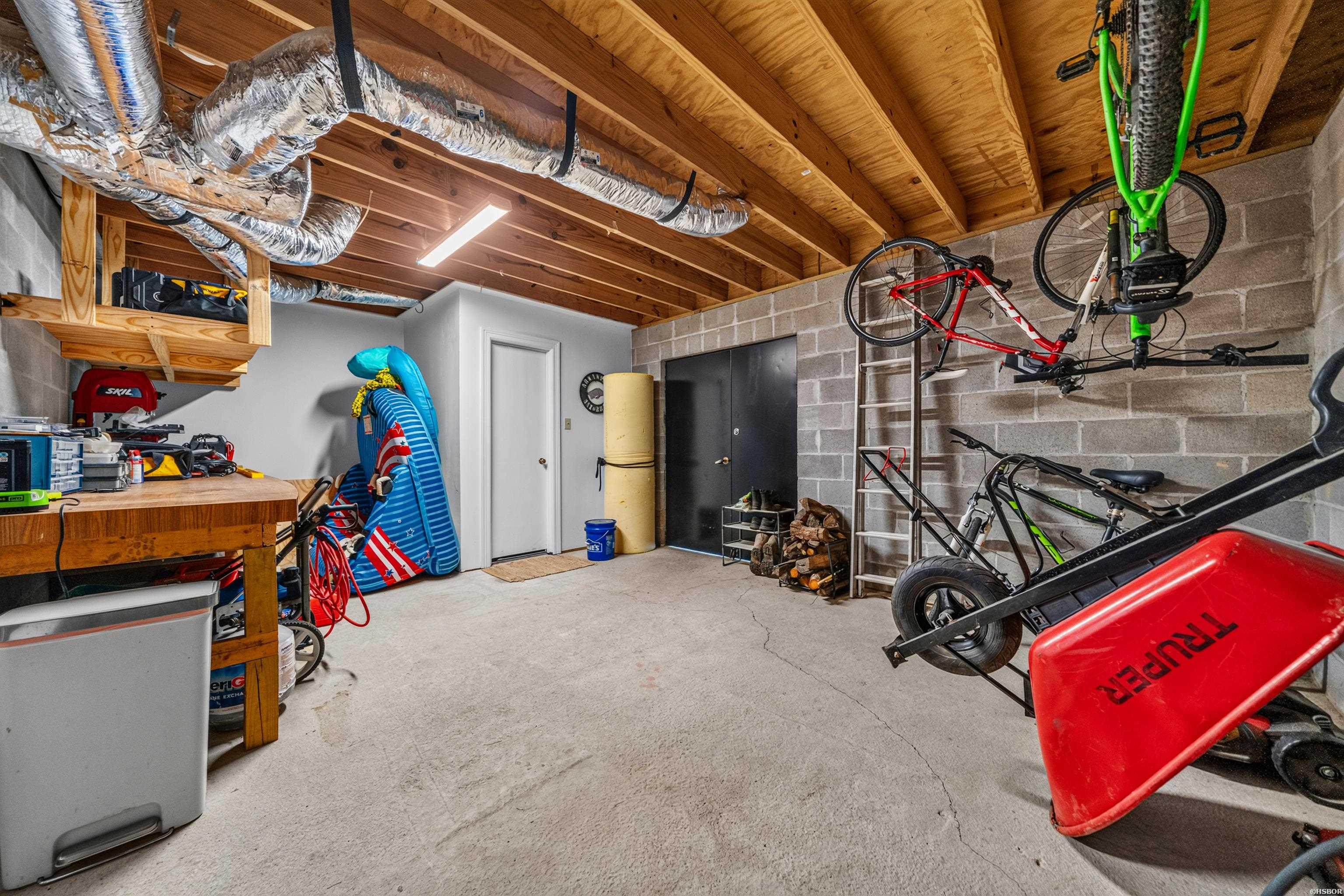 323 Kaufman Property Photo 40