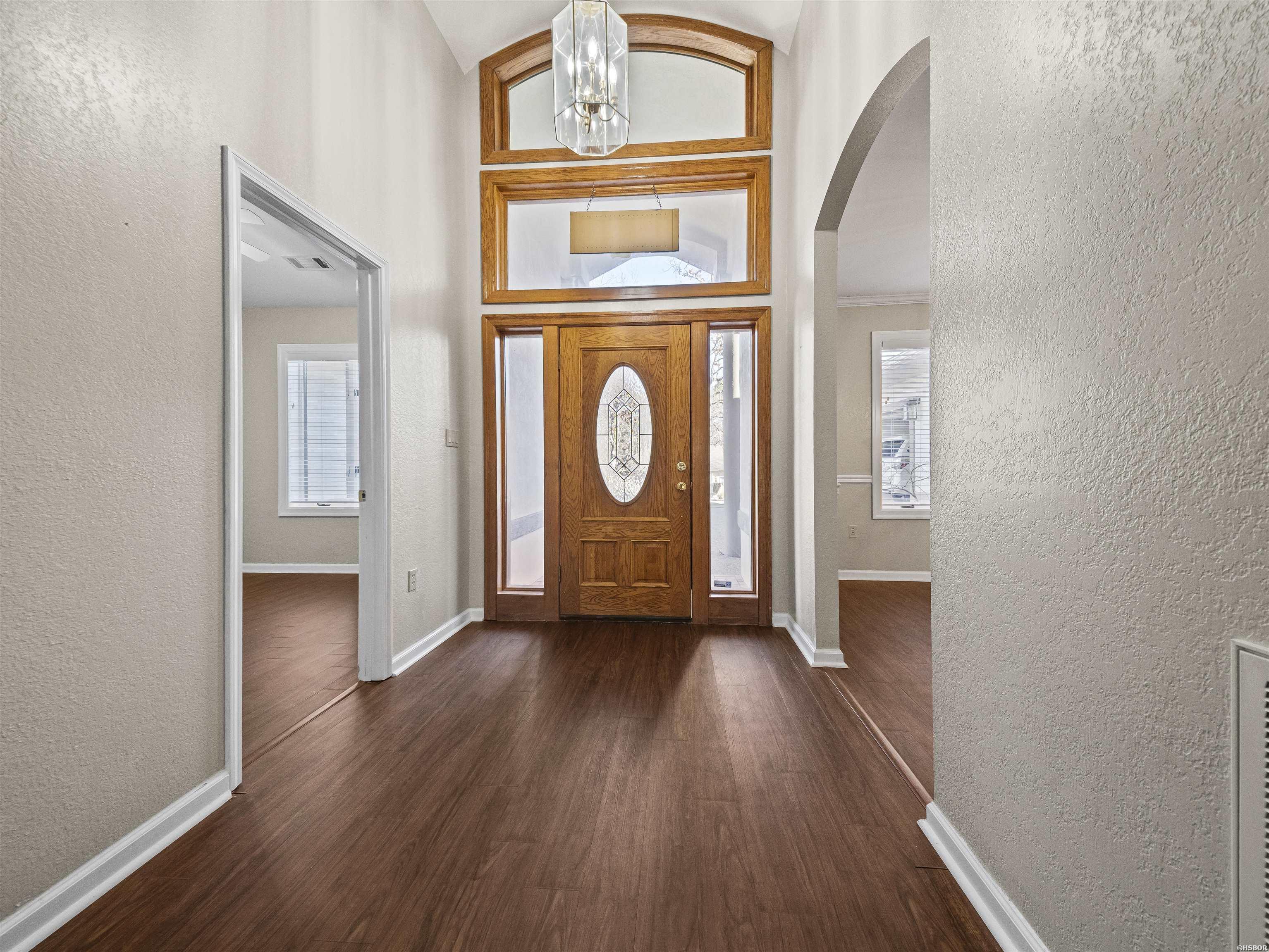 7 Resplandor Loop Property Photo 5