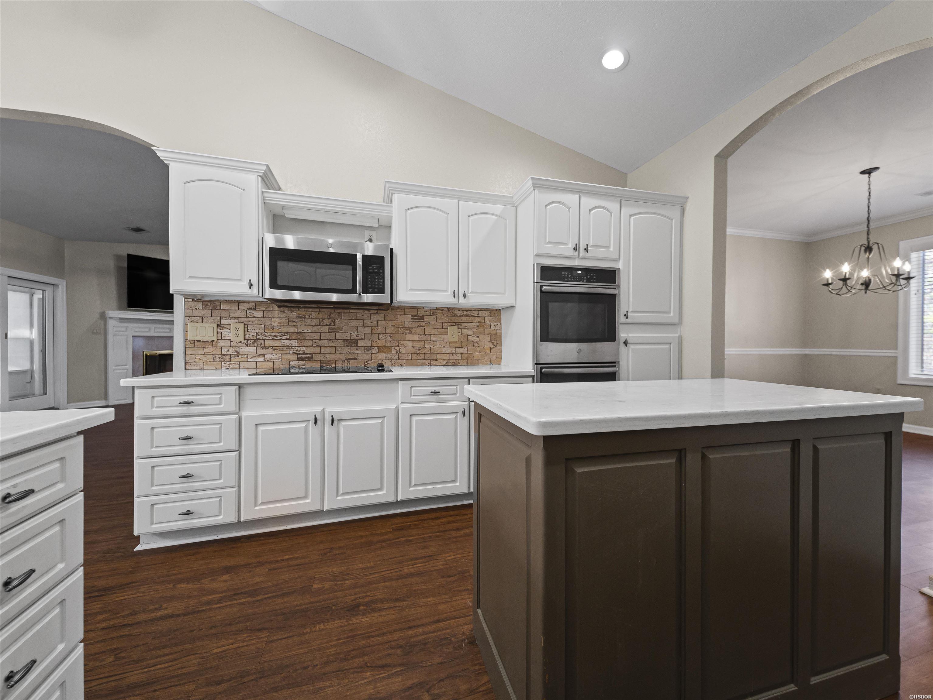 7 Resplandor Loop Property Photo 13