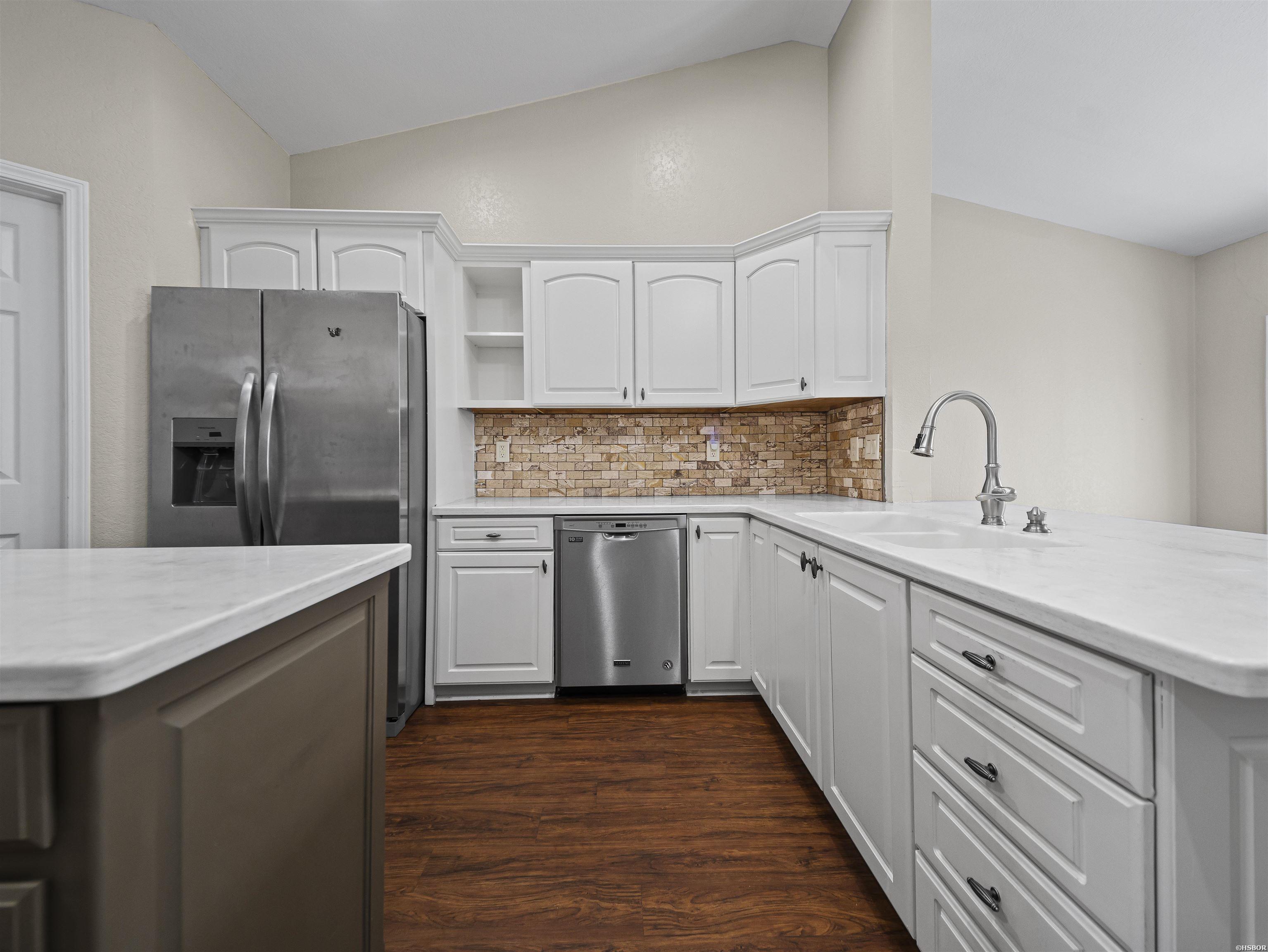 7 Resplandor Loop Property Photo 14
