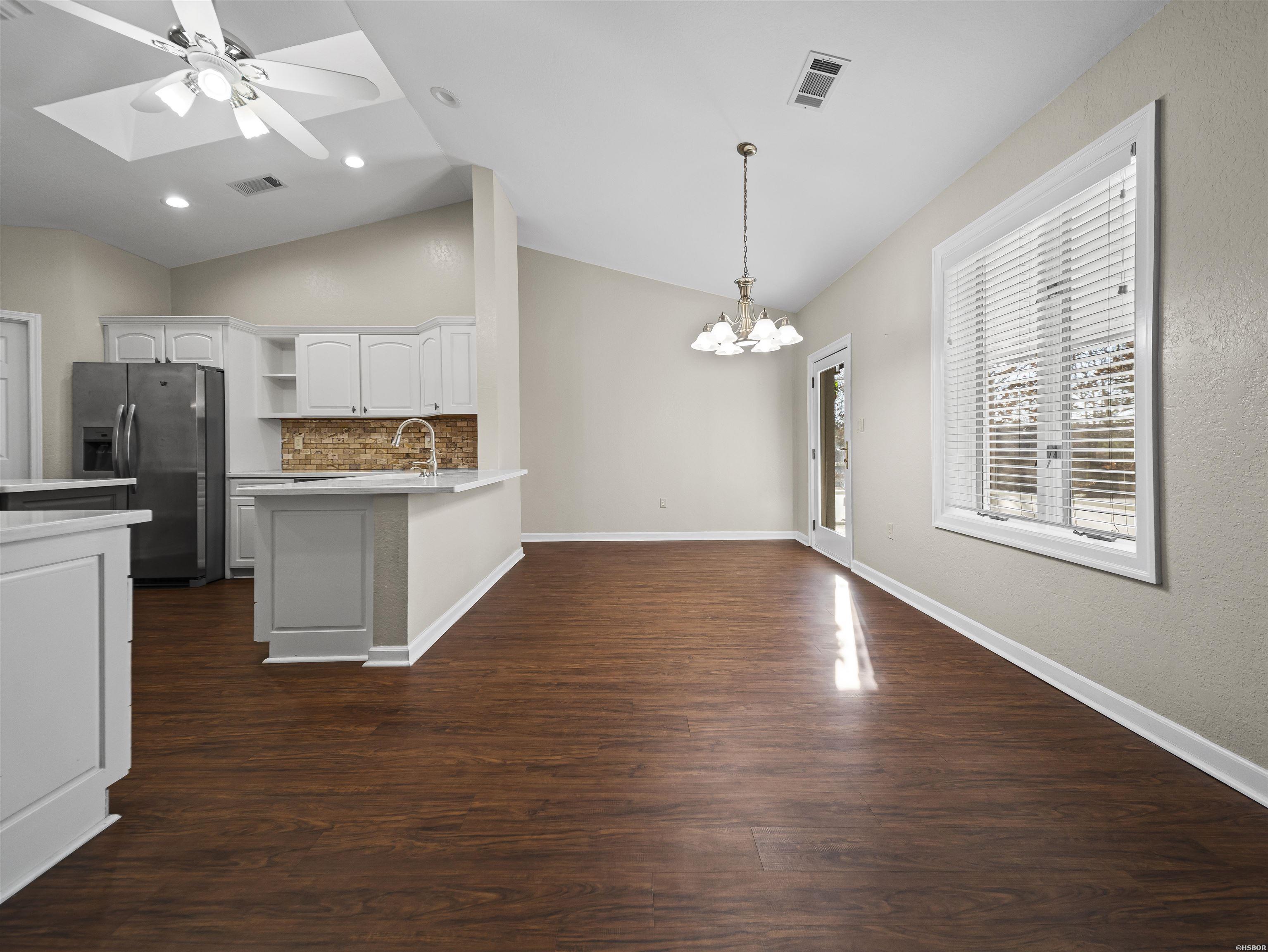 7 Resplandor Loop Property Photo 16