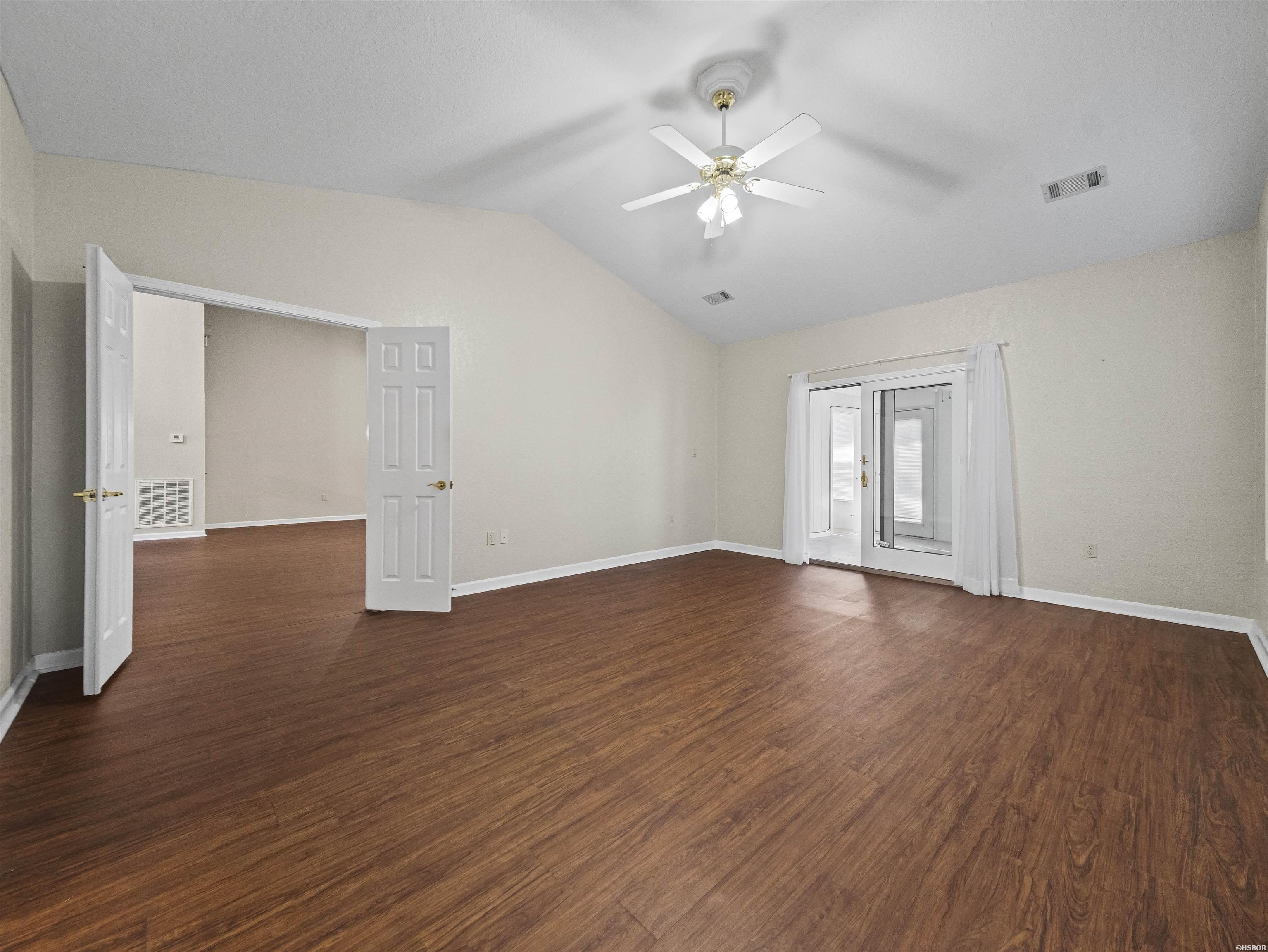 7 Resplandor Loop Property Photo 25