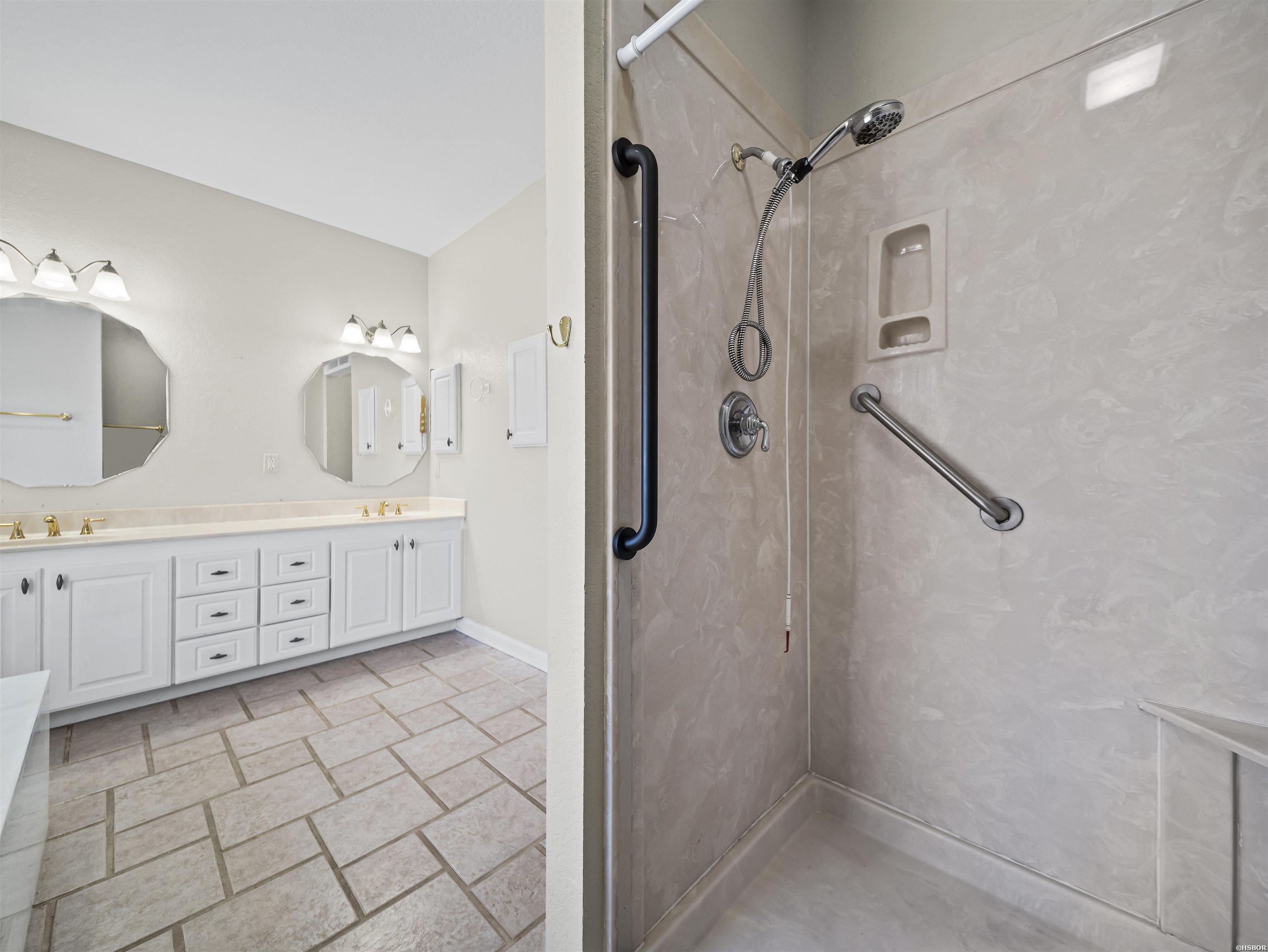 7 Resplandor Loop Property Photo 30