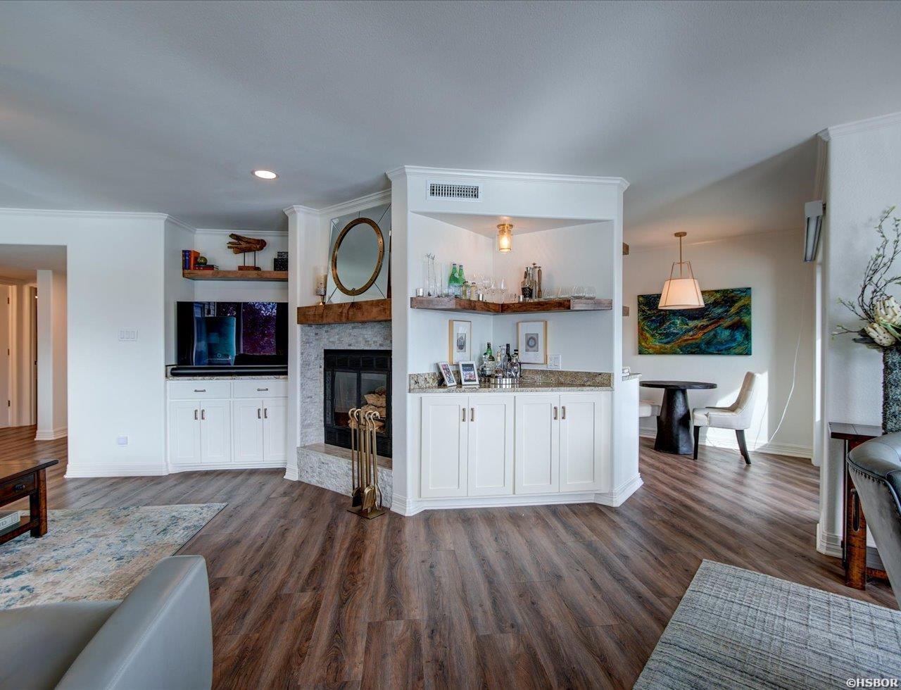 101 Long Island Drive Property Photo 8