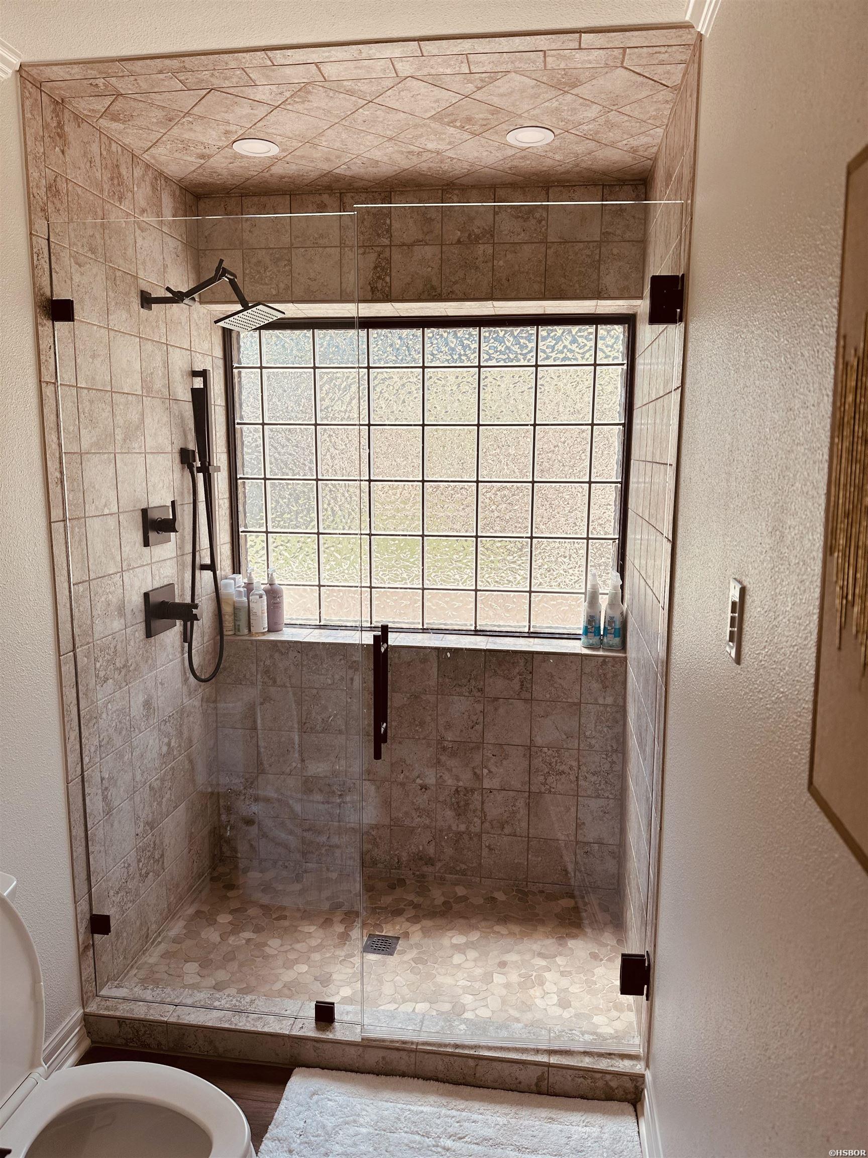 101 Long Island Drive Property Photo 34