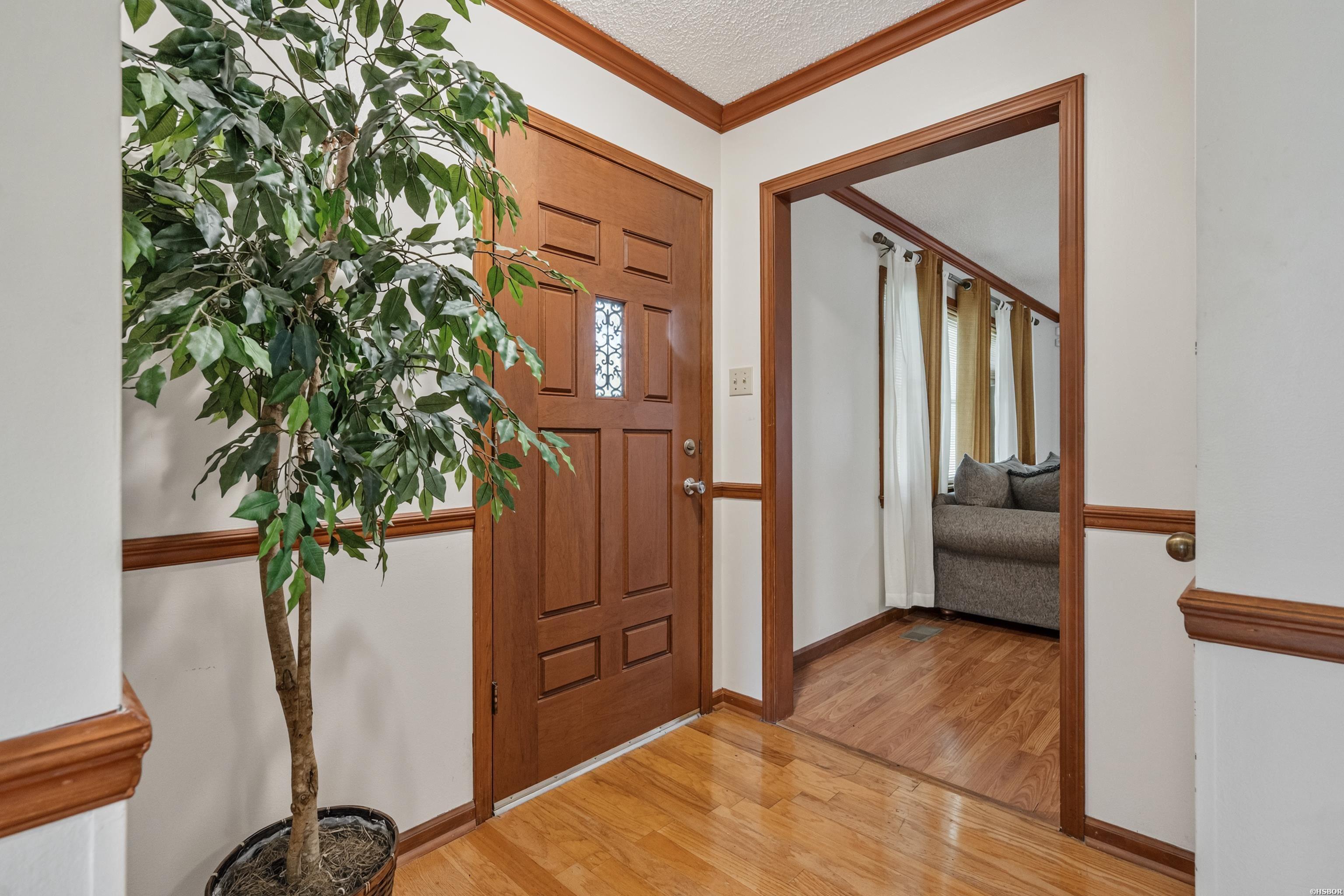 1701 St Louis Street Property Photo 7